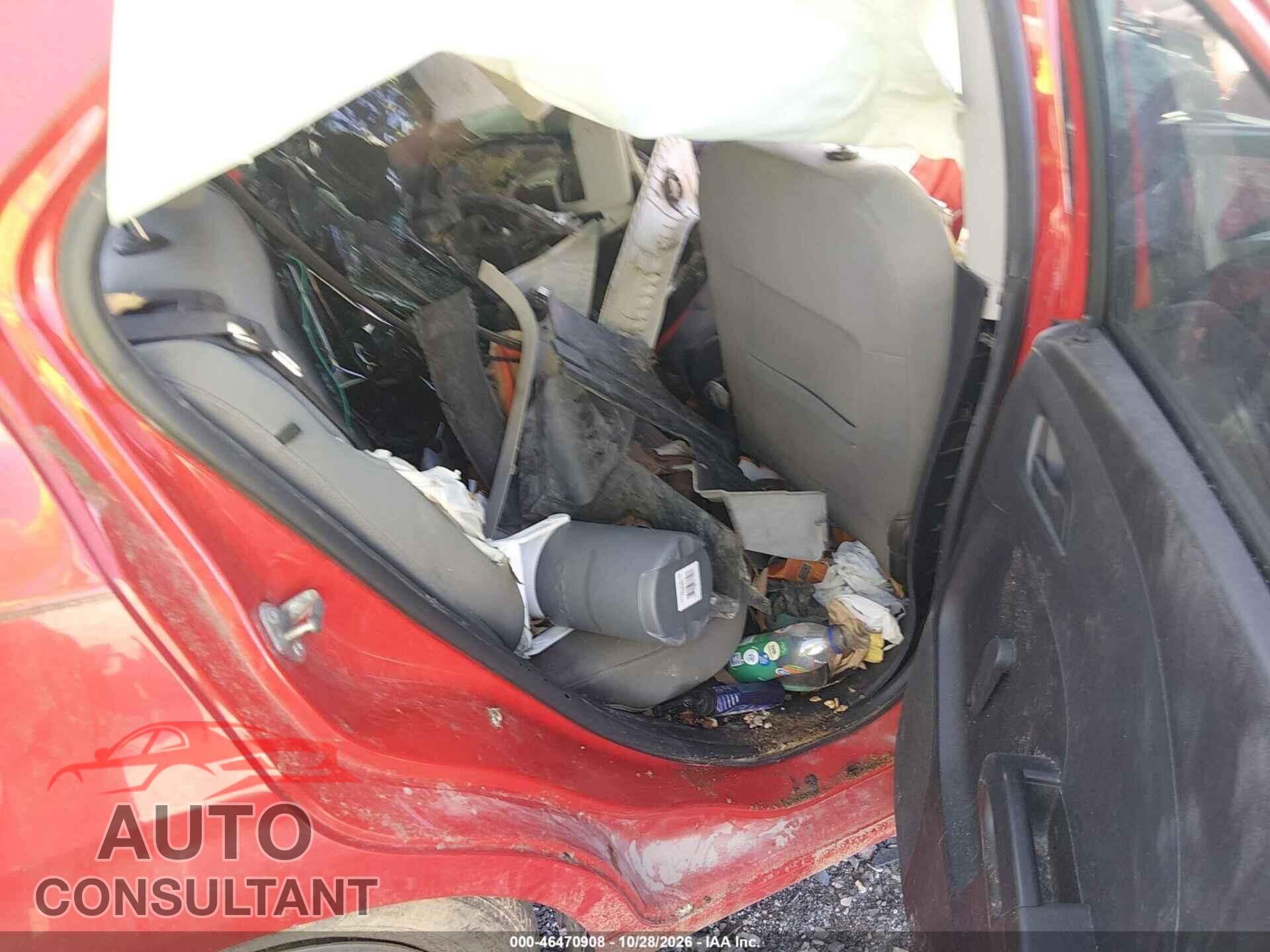 CHEVROLET SONIC 2015 - 1G1JB5SH2F4143590
