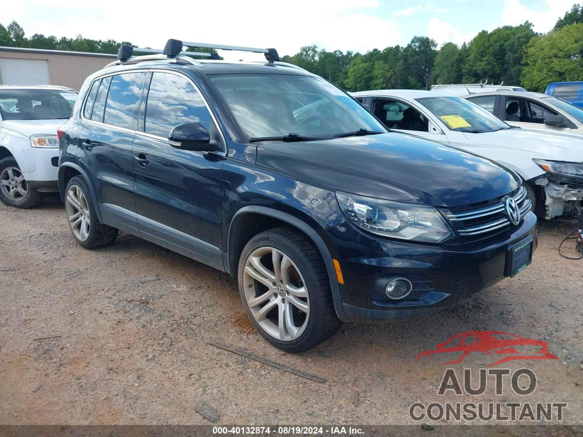 VOLKSWAGEN TIGUAN 2016 - WVGBV7AX7GW605649