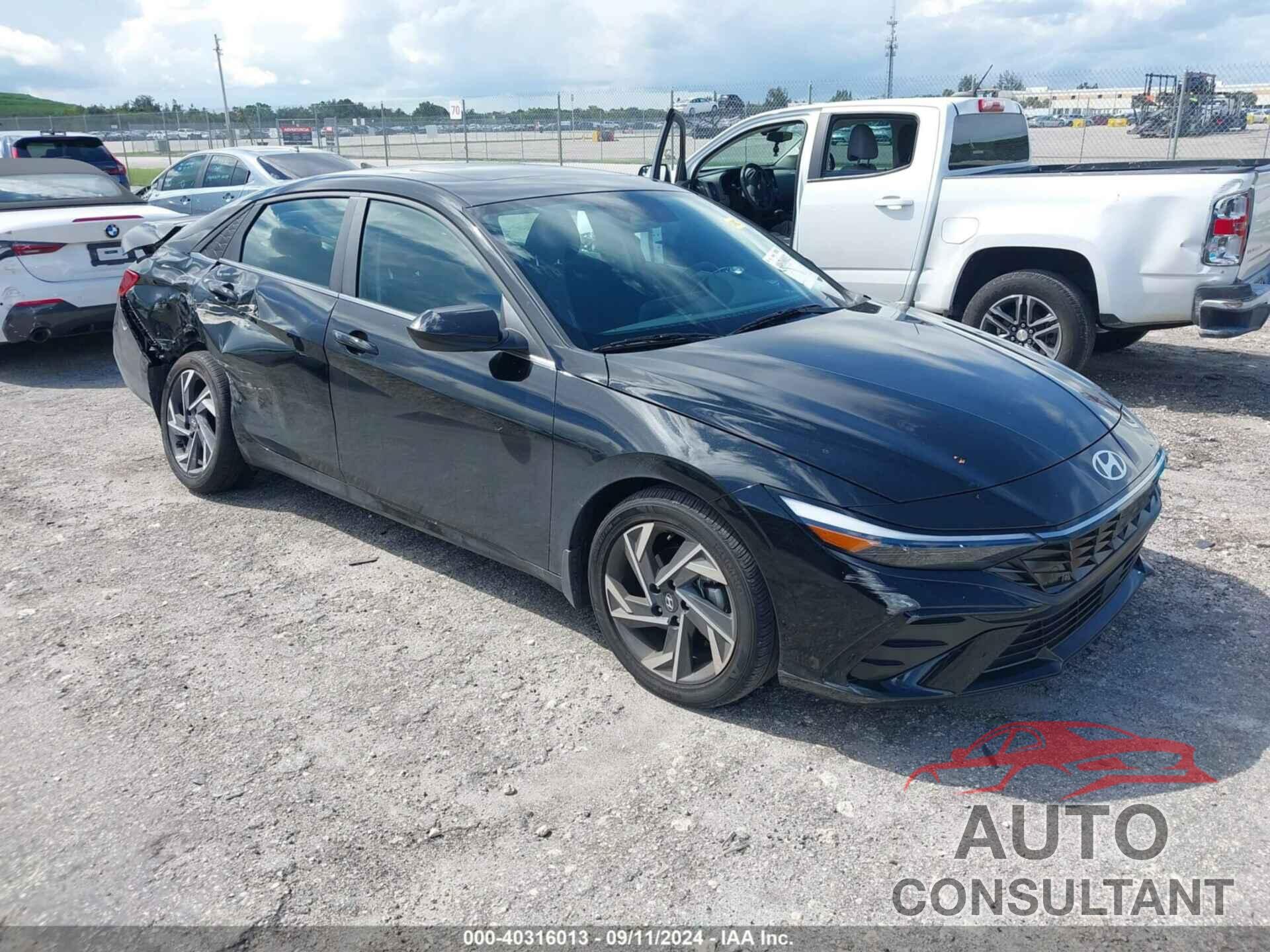 HYUNDAI ELANTRA 2024 - KMHLS4DG0RU730045