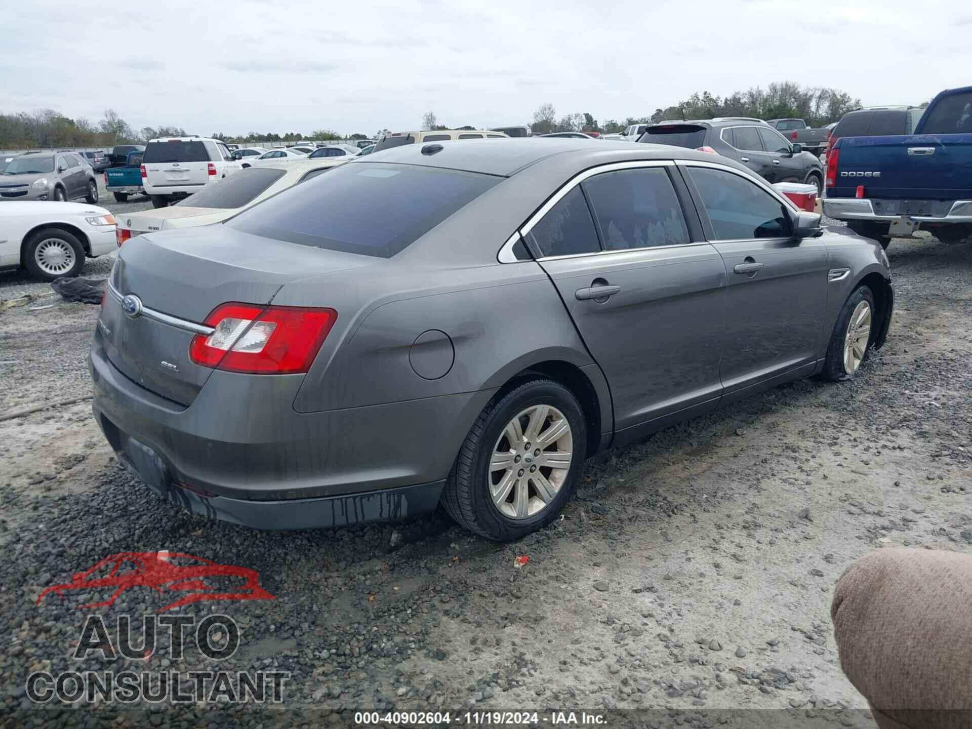FORD TAURUS 2011 - 1FAHP2EW2BG100818