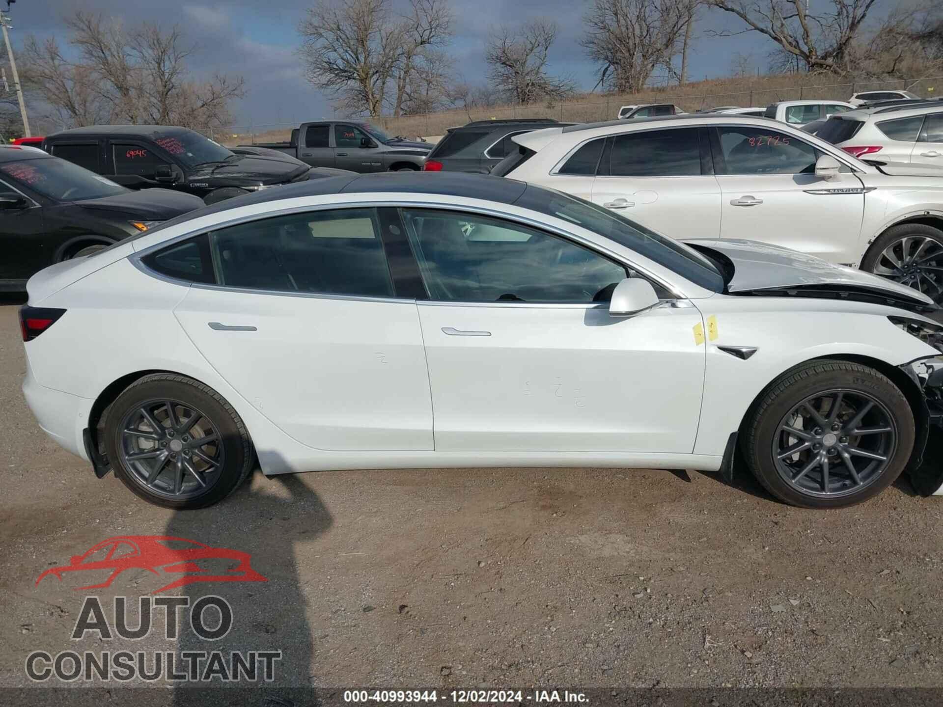 TESLA MODEL 3 2018 - 5YJ3E1EB3JF066902