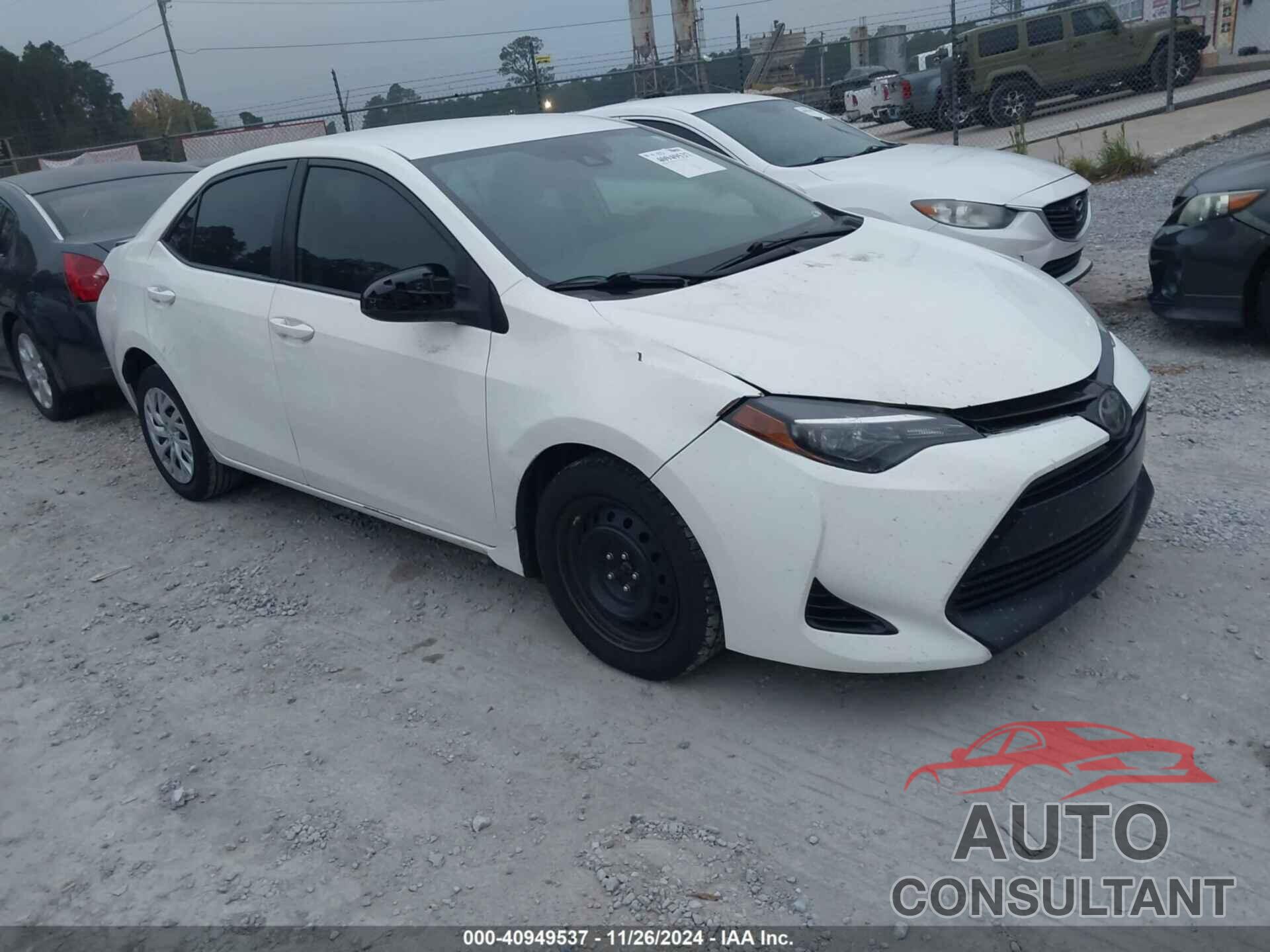 TOYOTA COROLLA 2018 - 5YFBURHE4JP768377