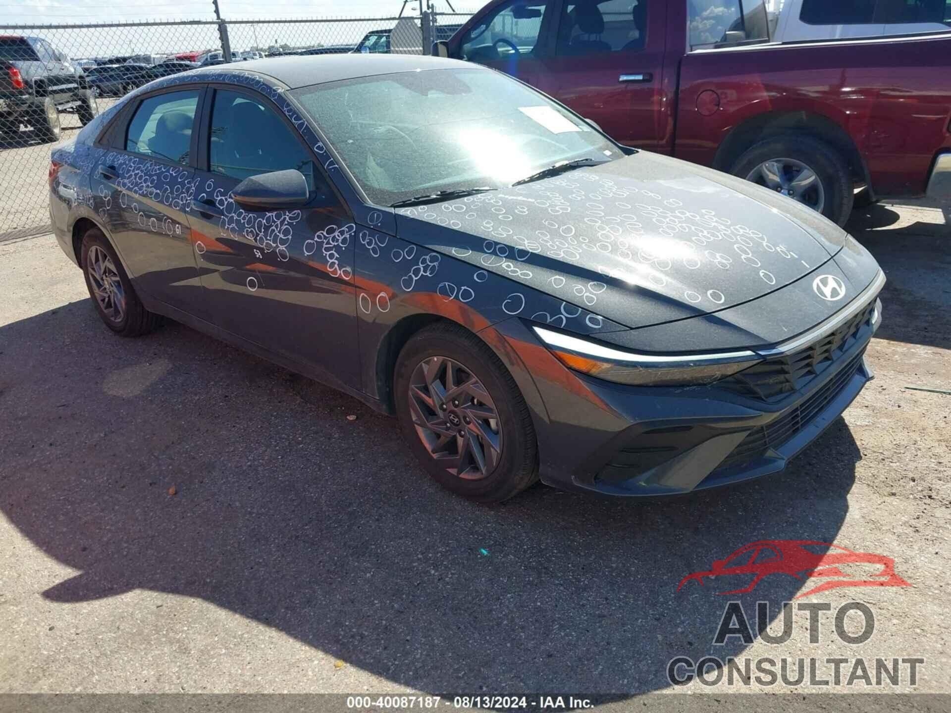 HYUNDAI ELANTRA 2024 - KMHLM4DGXRU735845