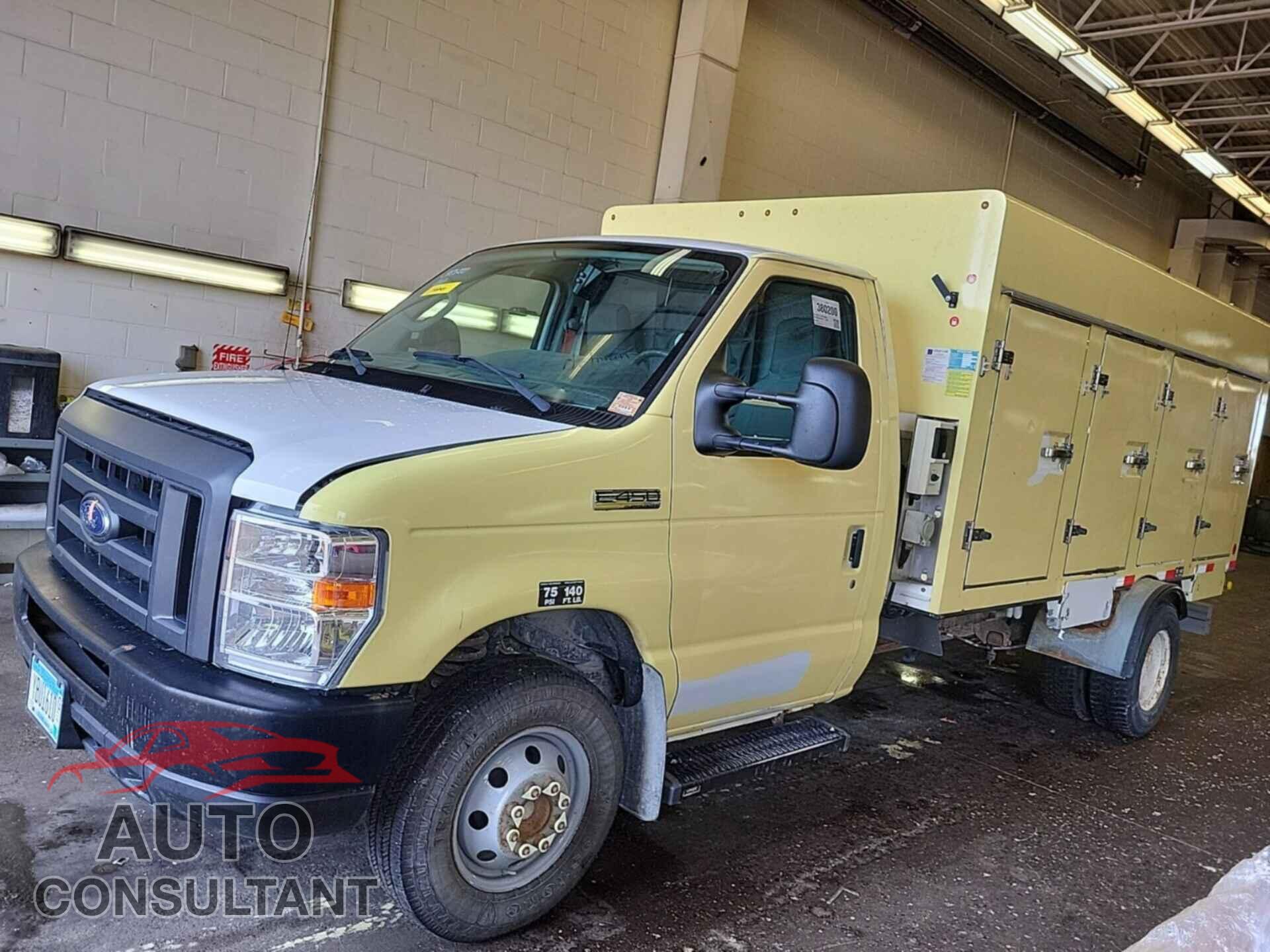 FORD ECONOLINE 2017 - 1FDXE4FS3HDC69030
