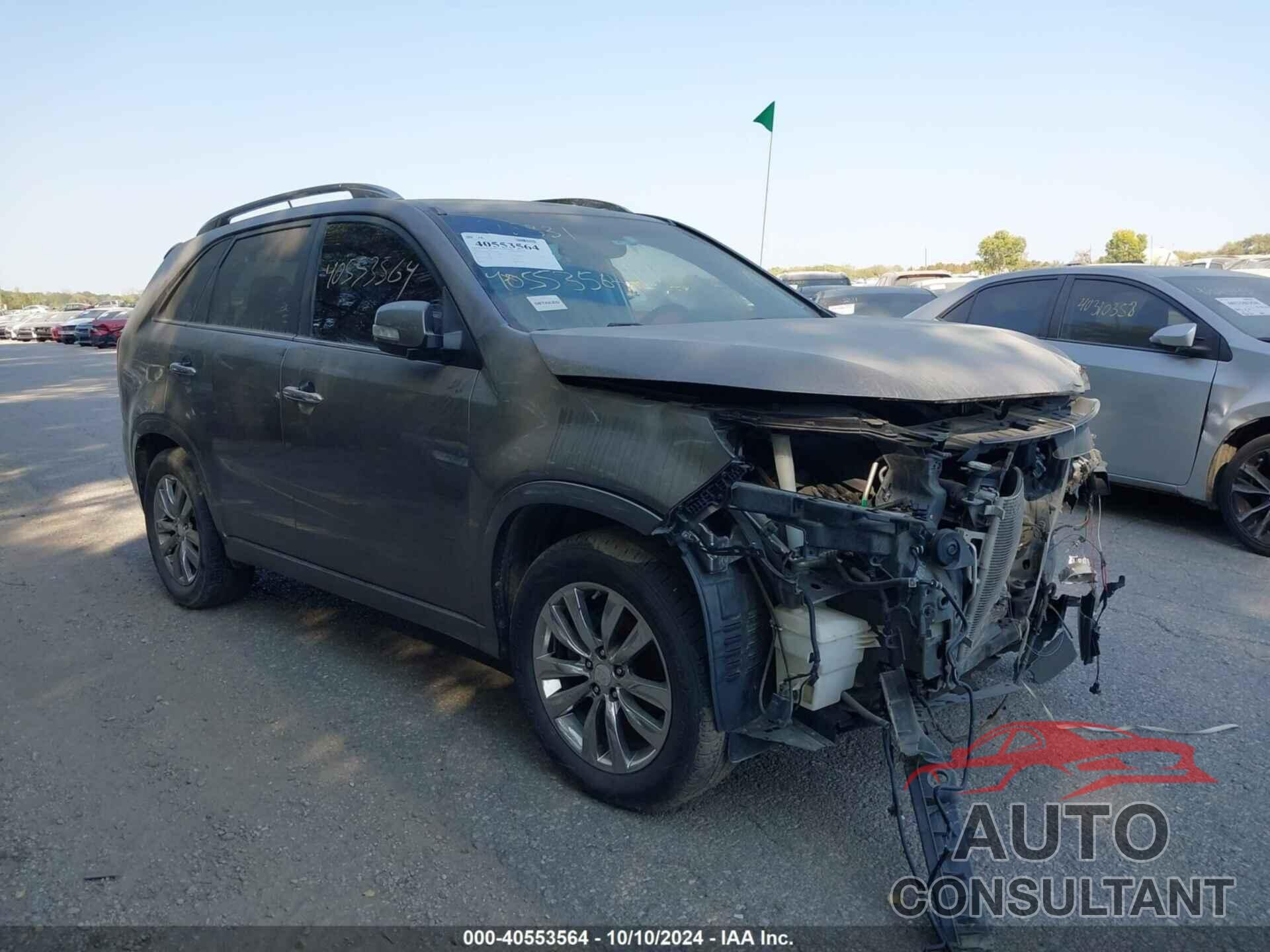 KIA SORENTO 2013 - 5XYKW4A25DG392486