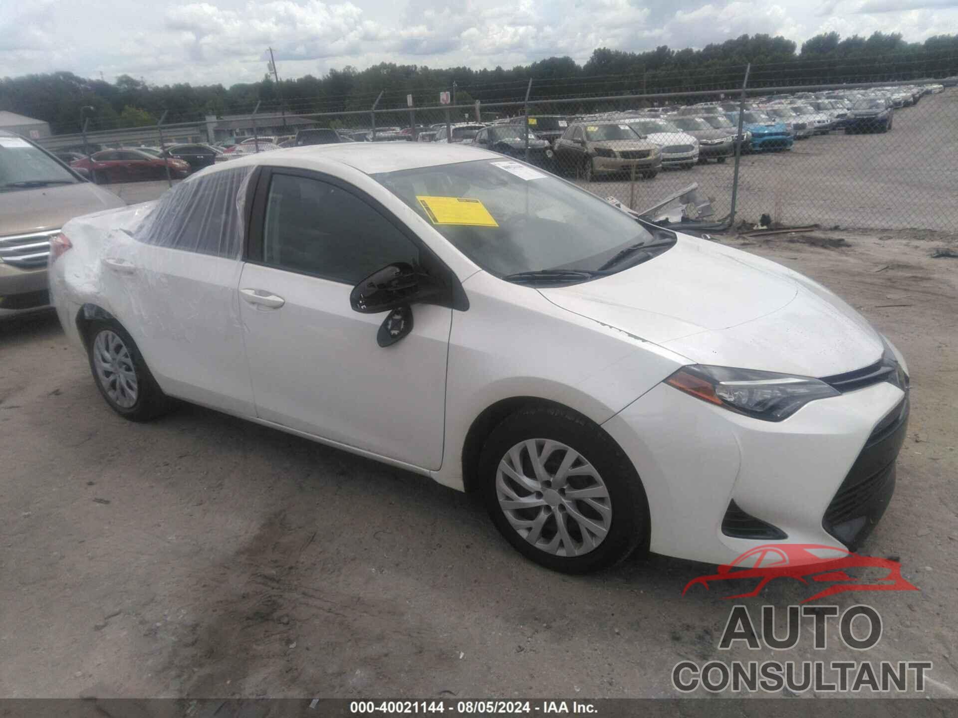 TOYOTA COROLLA 2017 - 5YFBURHE2HP631531