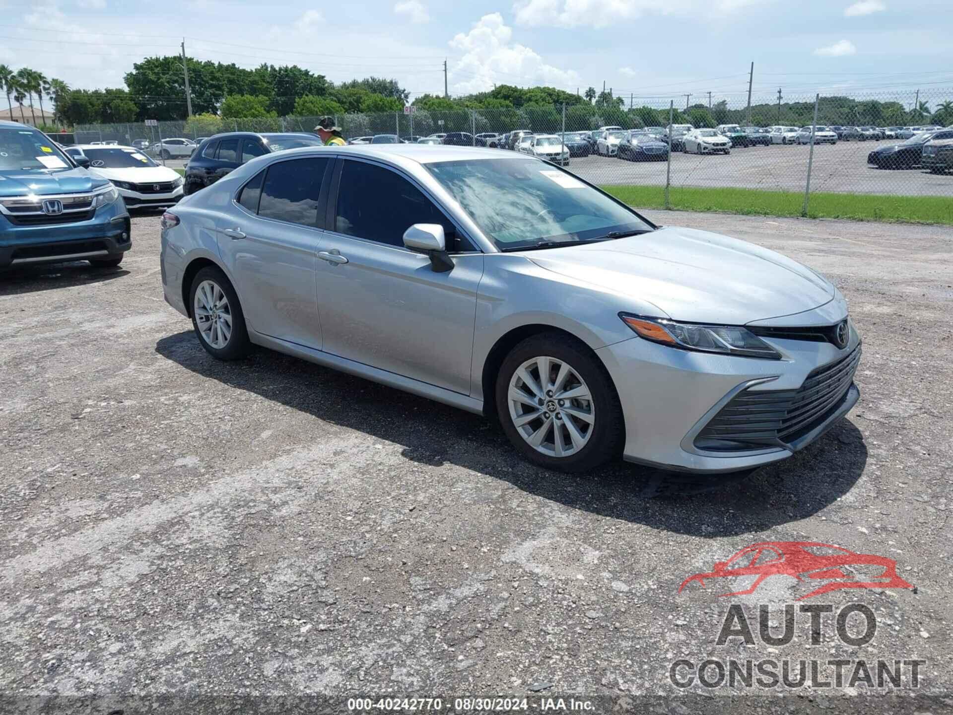 TOYOTA CAMRY 2021 - 4T1C11AK8MU591284