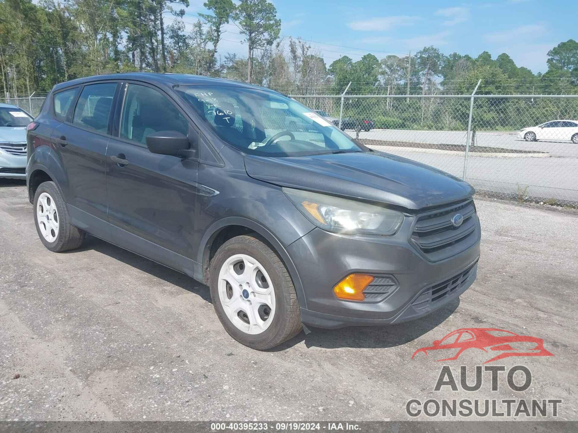 FORD ESCAPE 2018 - 1FMCU0F71JUA27610