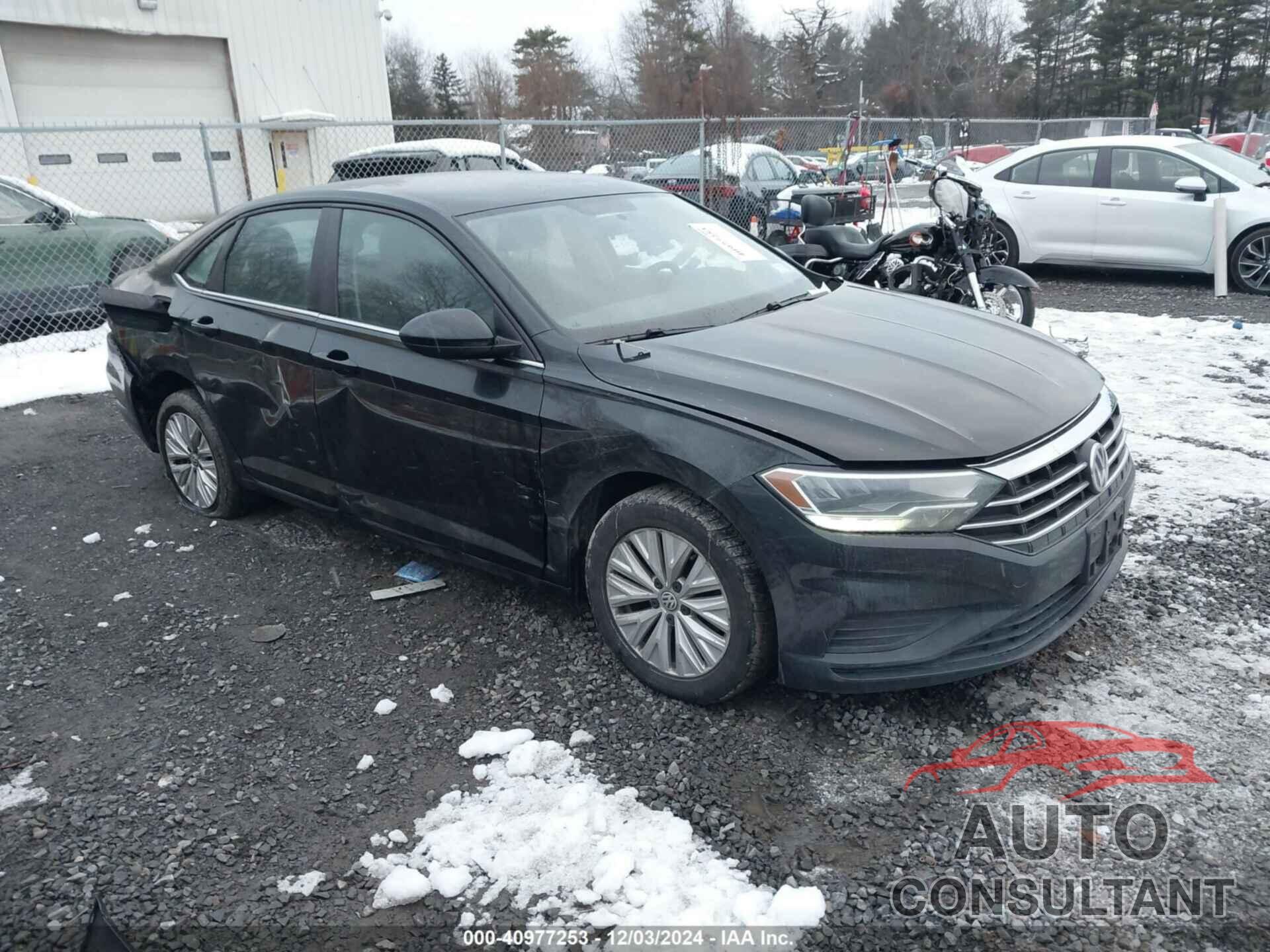 VOLKSWAGEN JETTA 2019 - 3VWN57BU5KM228301