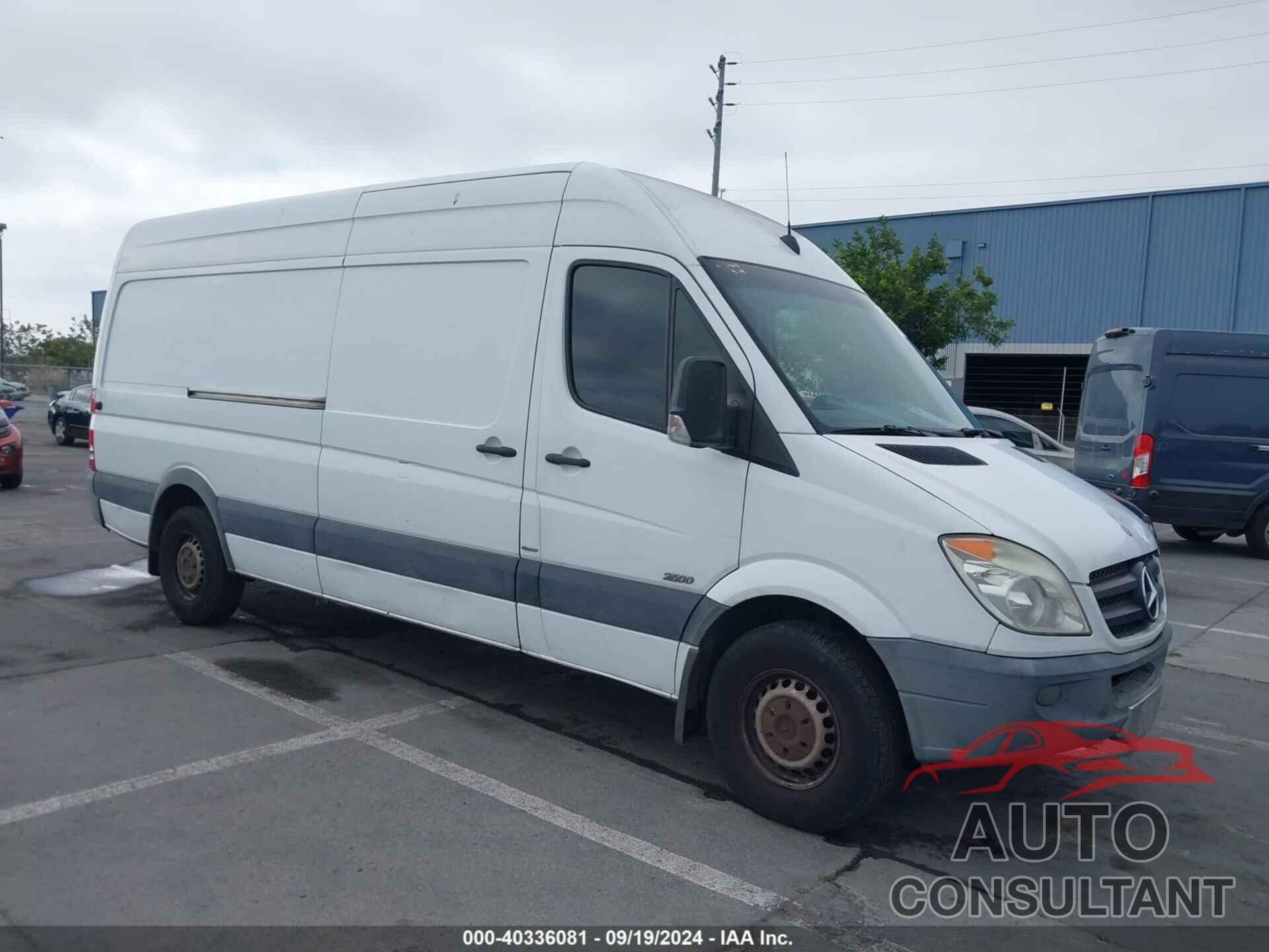 MERCEDES-BENZ SPRINTER VAN 2500 2010 - WD3PE8CC3A5442855