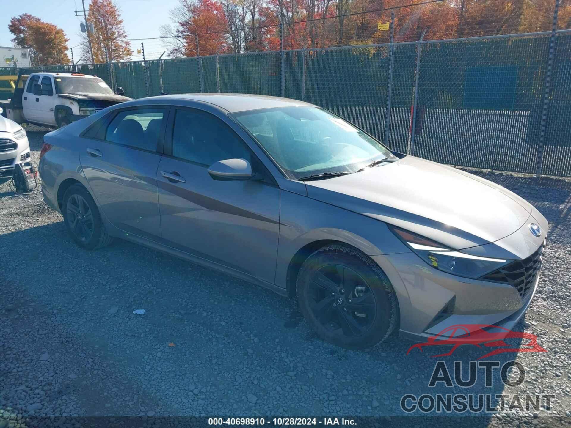 HYUNDAI ELANTRA 2023 - KMHLM4AG6PU570295