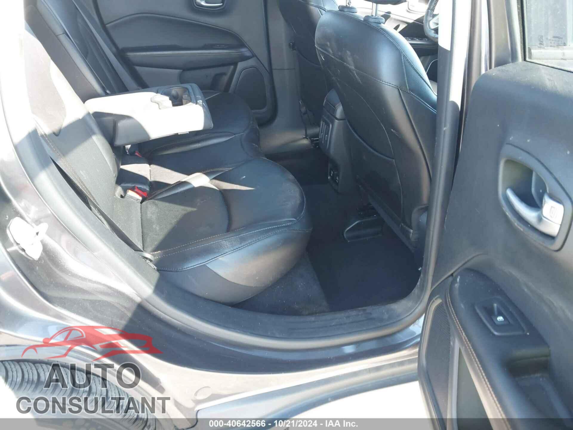 JEEP COMPASS 2020 - 3C4NJCCB2LT152631