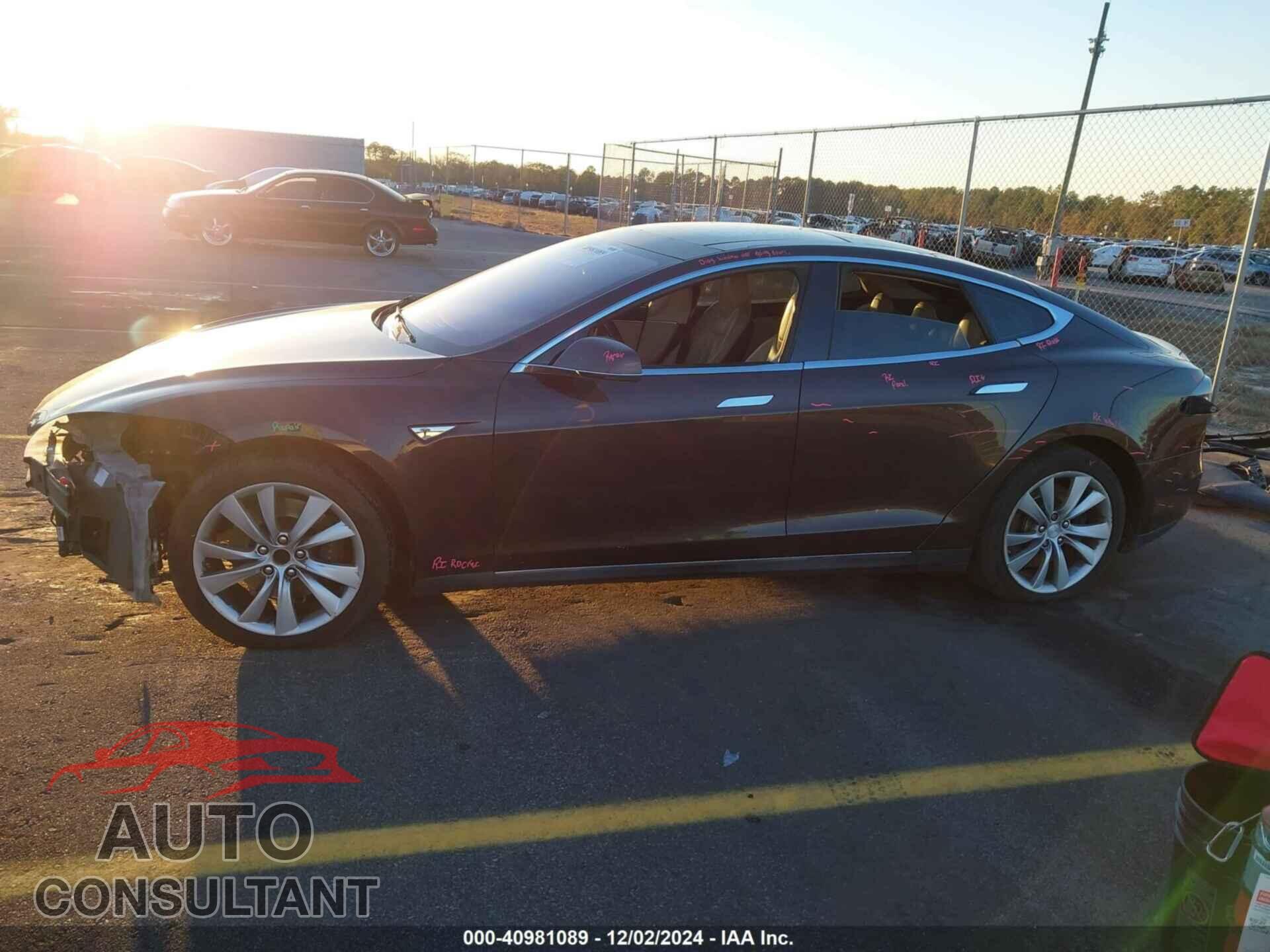 TESLA MODEL S 2013 - 5YJSA1CN7DFP22690