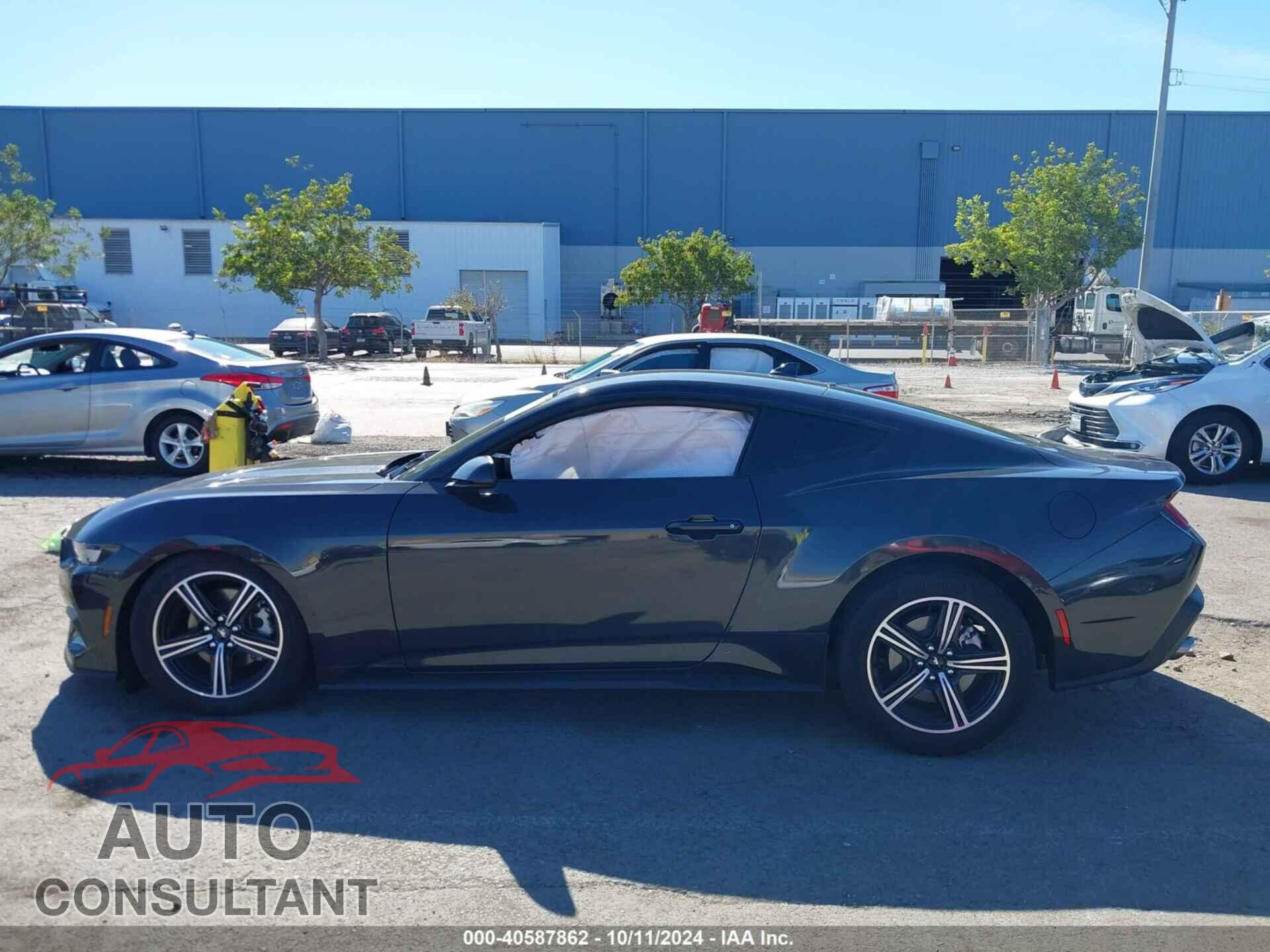 FORD MUSTANG 2024 - 1FA6P8TH4R5121903