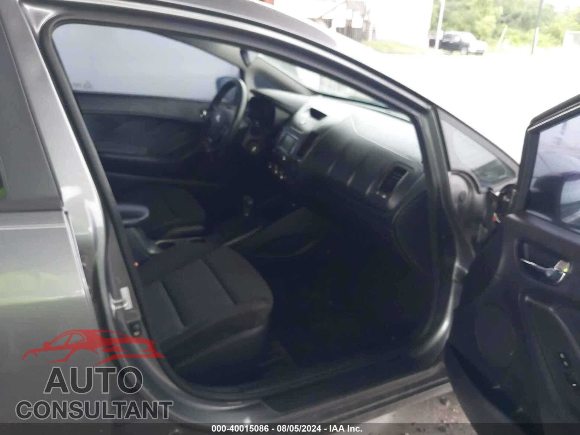 KIA FORTE 2016 - KNAFX4A65G5479770