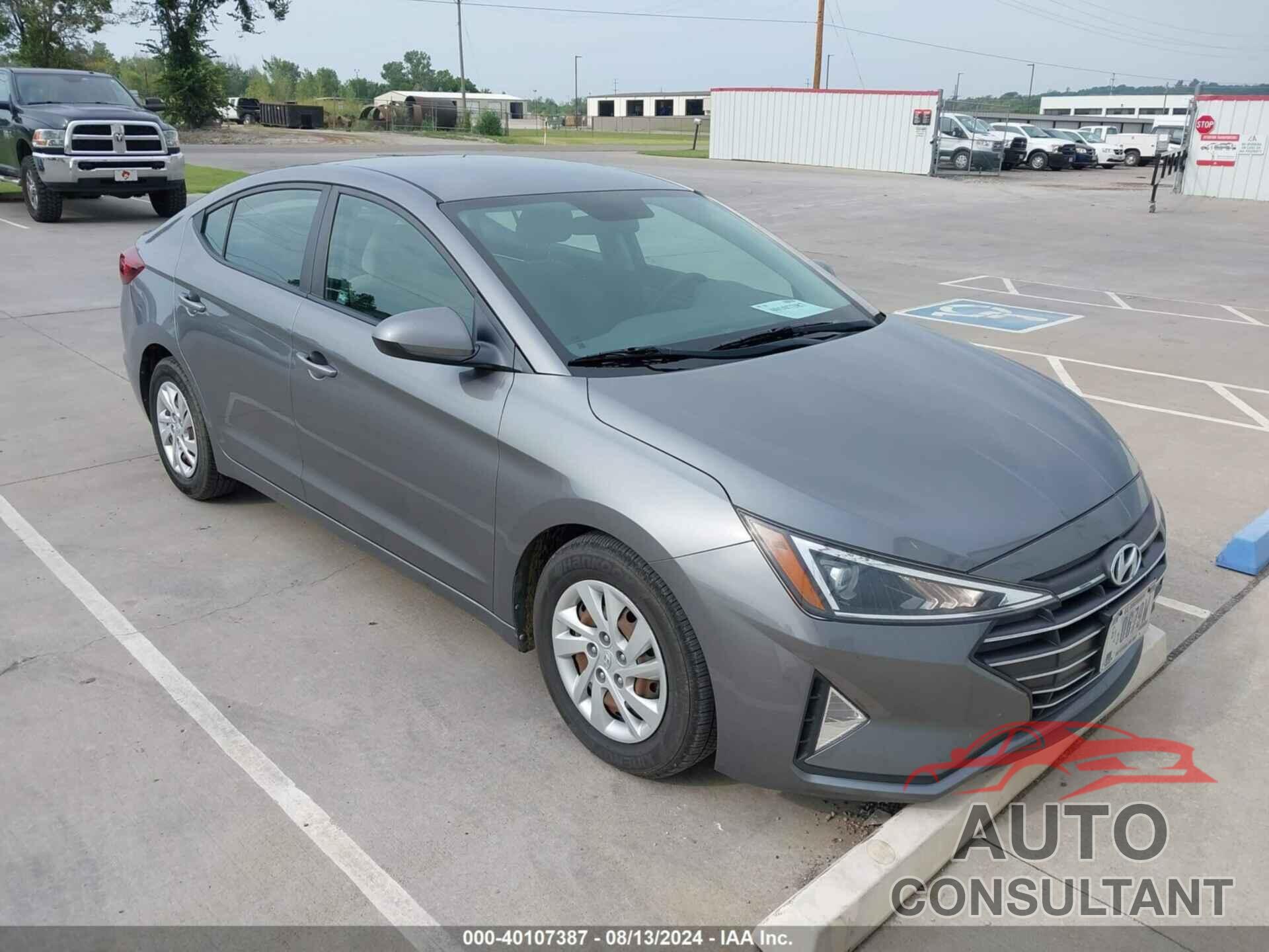 HYUNDAI ELANTRA 2019 - 5NPD74LF2KH485672