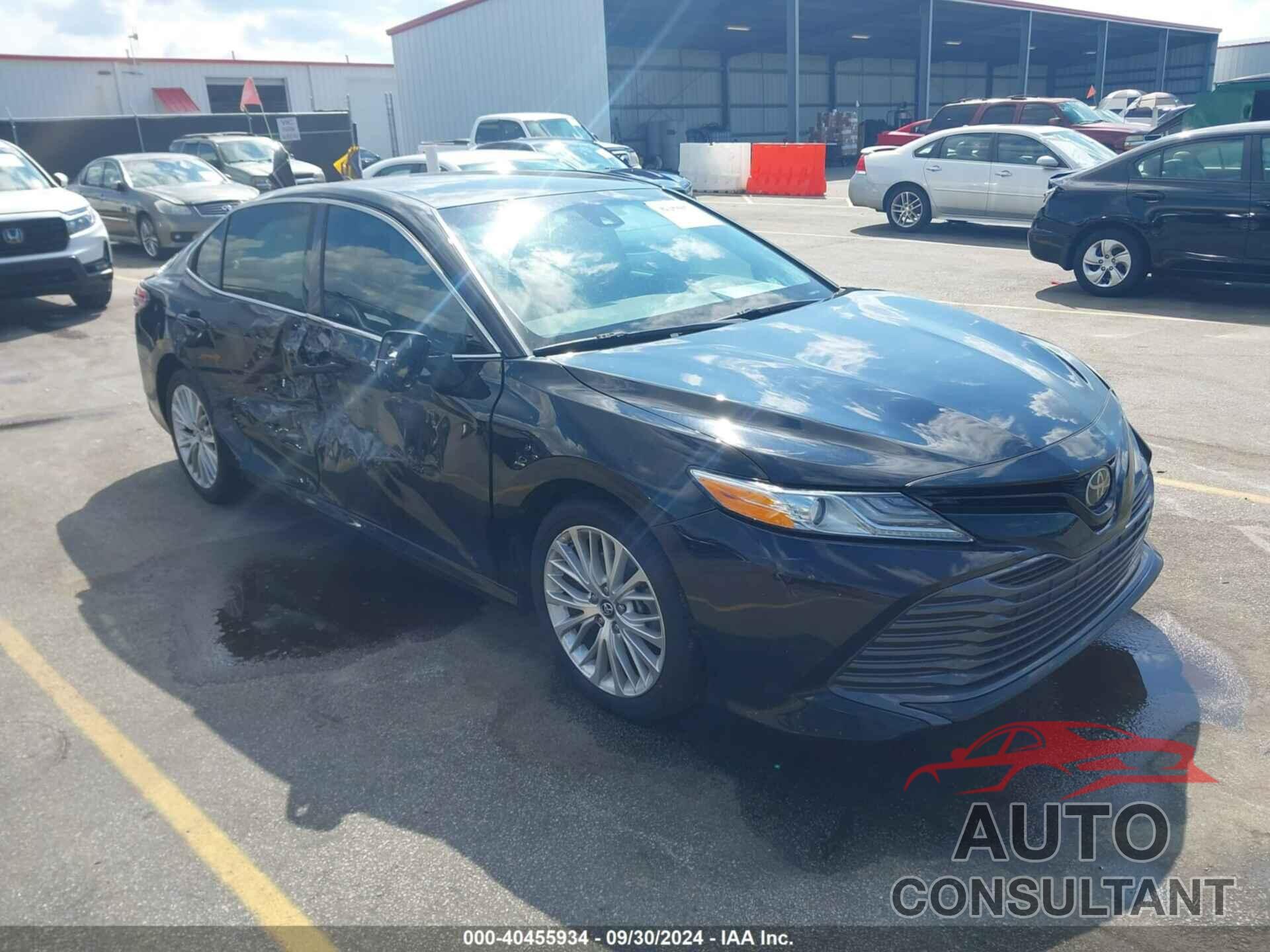 TOYOTA CAMRY 2019 - 4T1B11HK1KU733179