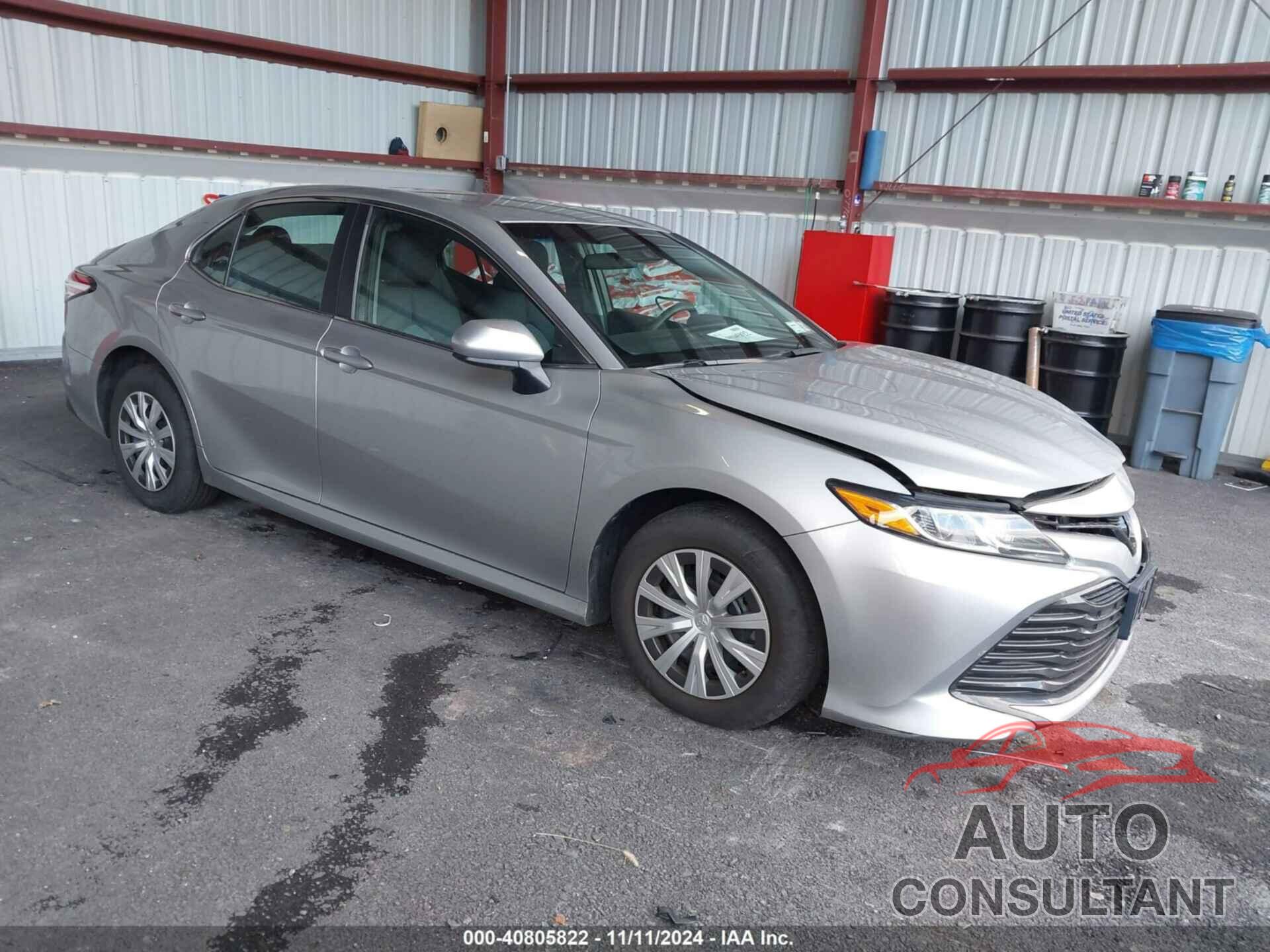 TOYOTA CAMRY 2018 - 4T1B11HK4JU603878