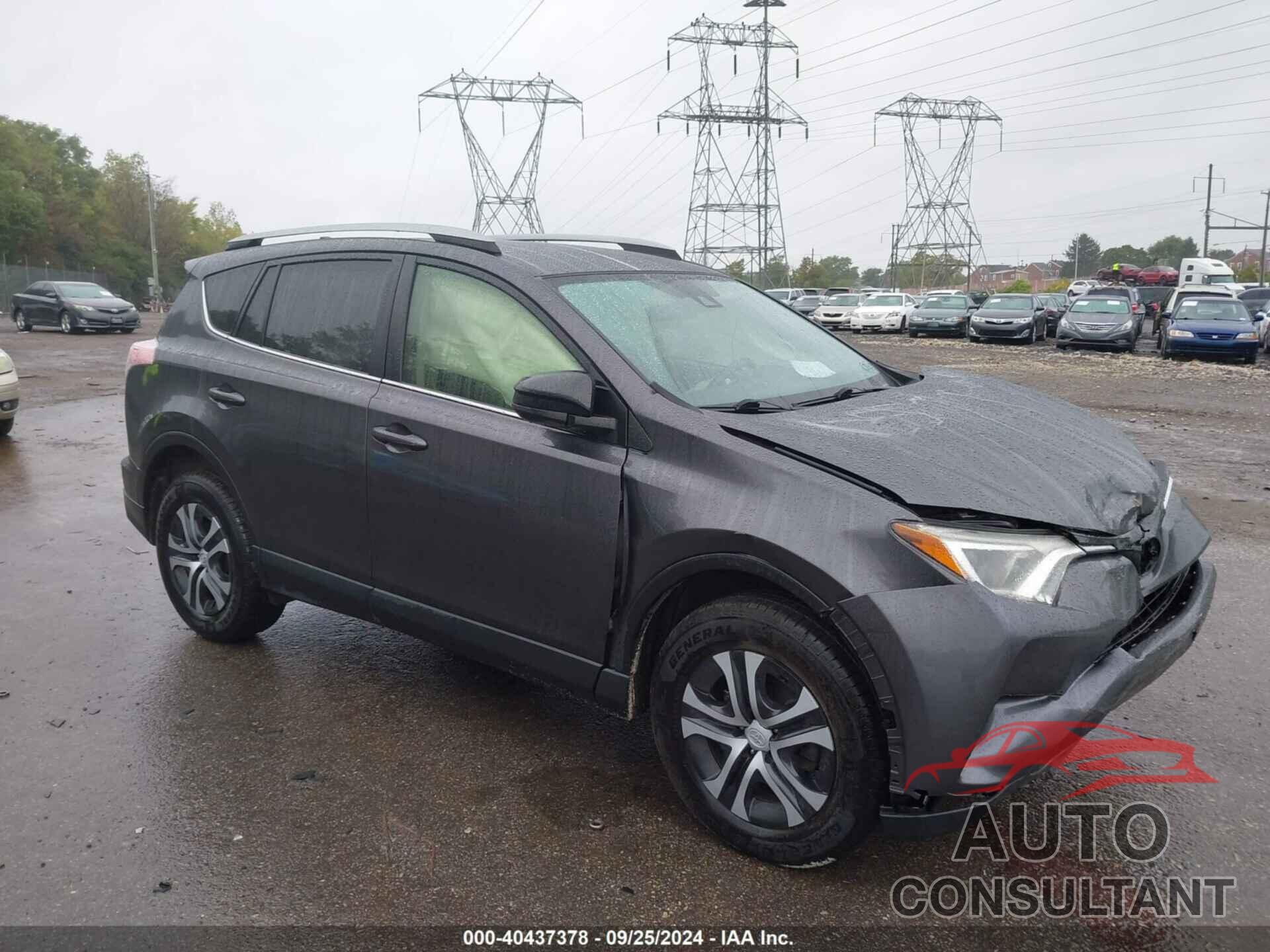 TOYOTA RAV4 2017 - JTMBFREV5HJ701428