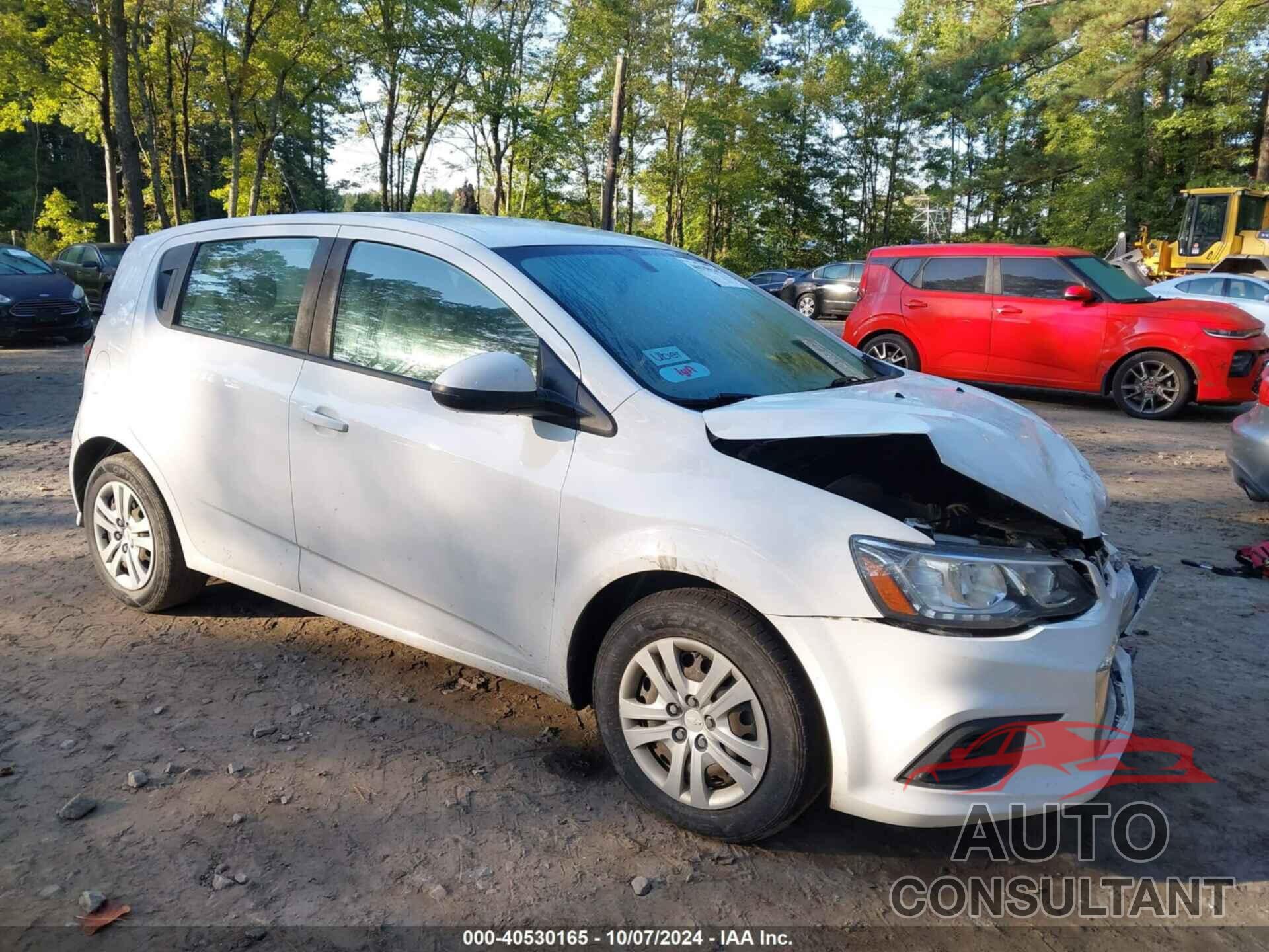 CHEVROLET SONIC 2019 - 1G1JG6SB9K4130803