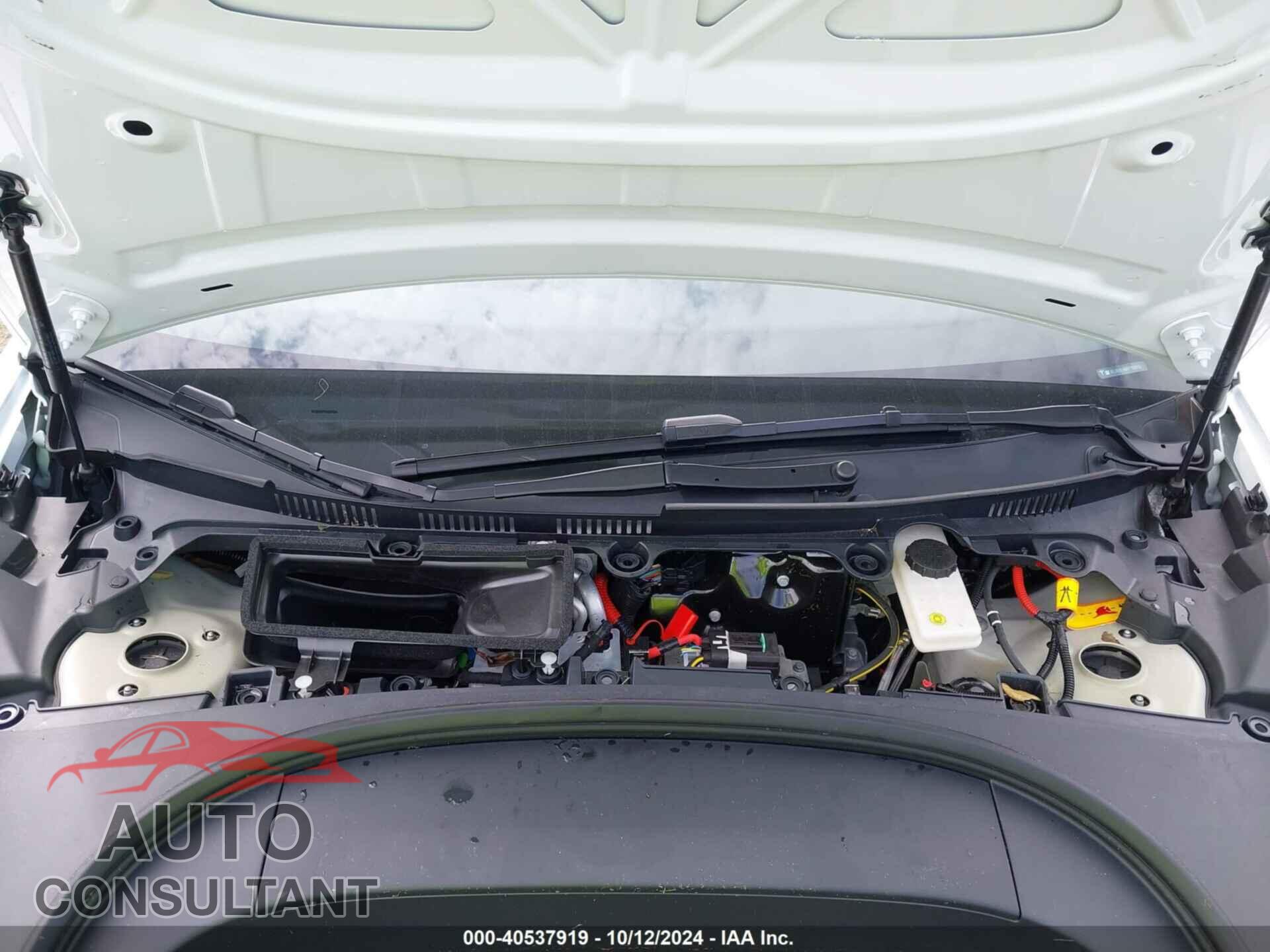 TESLA MODEL 3 2024 - 5YJ3E1EA6RF751009