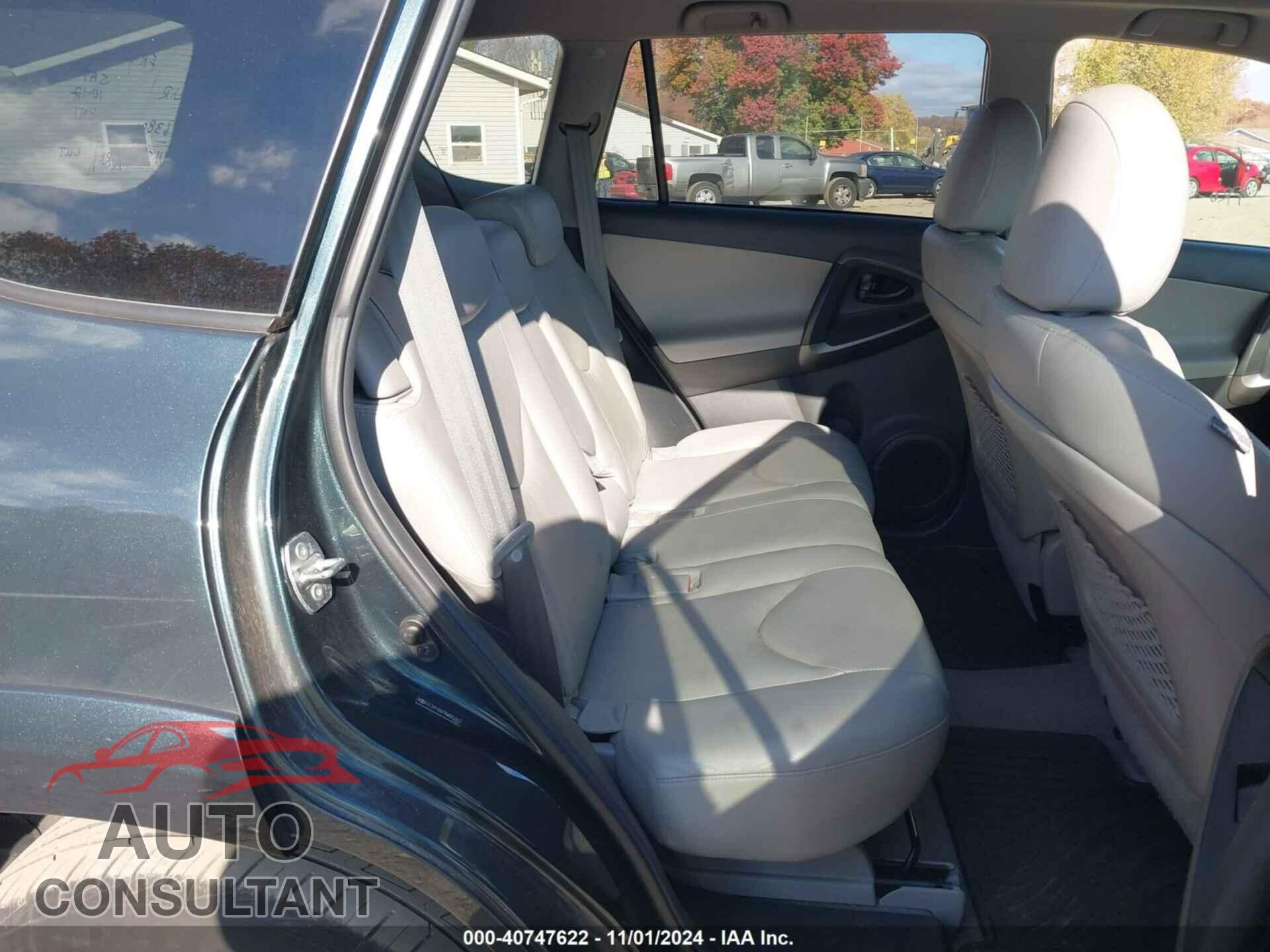 TOYOTA RAV4 2011 - 2T3YF4DV7BW065263
