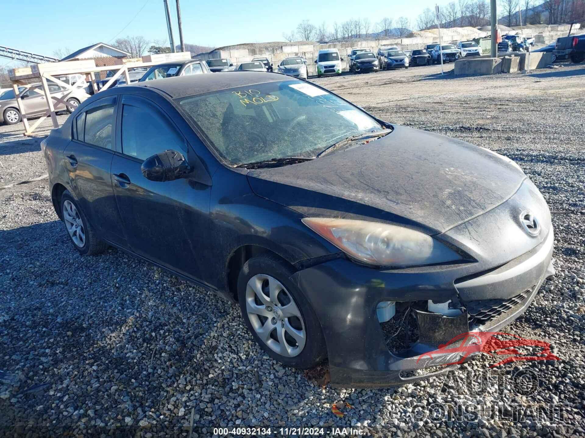 MAZDA MAZDA3 2013 - JM1BL1TF2D1823258