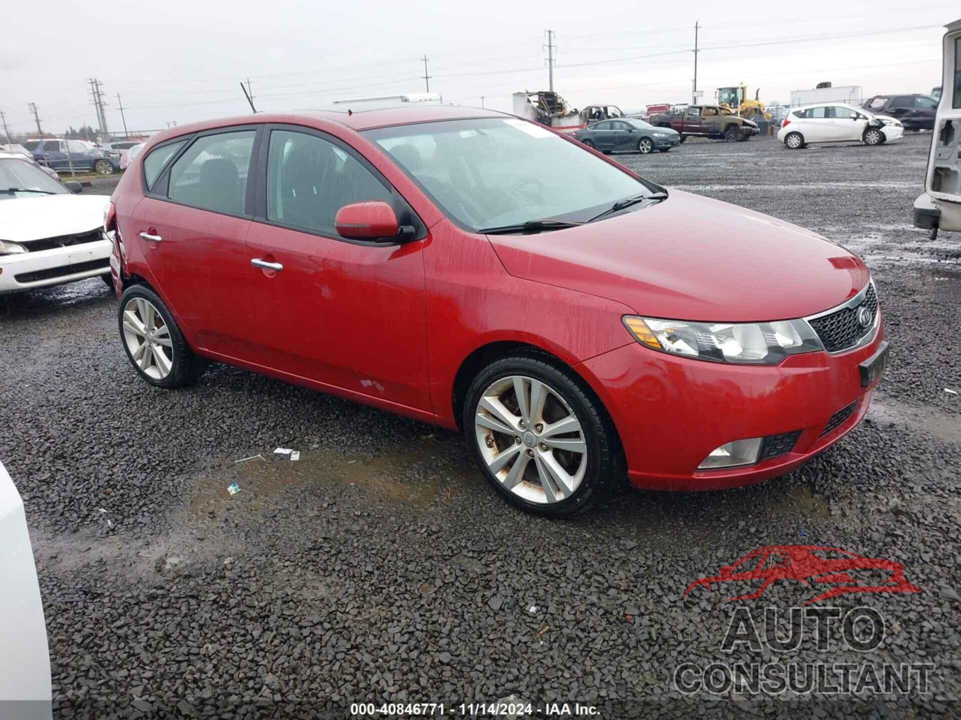 KIA FORTE 2011 - KNAFW5A37B5325259