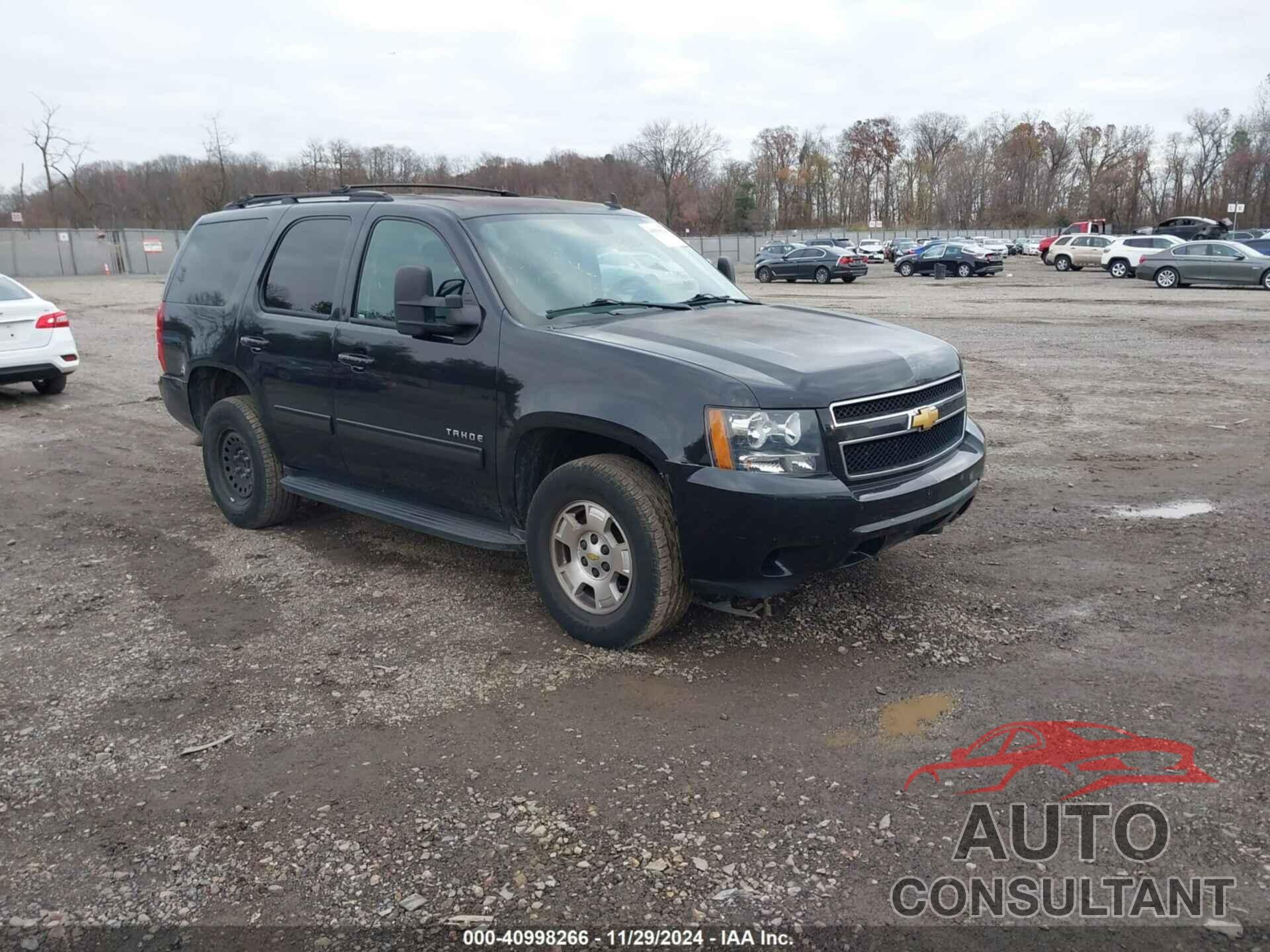 CHEVROLET TAHOE 2013 - 1GNSKAE09DR276025