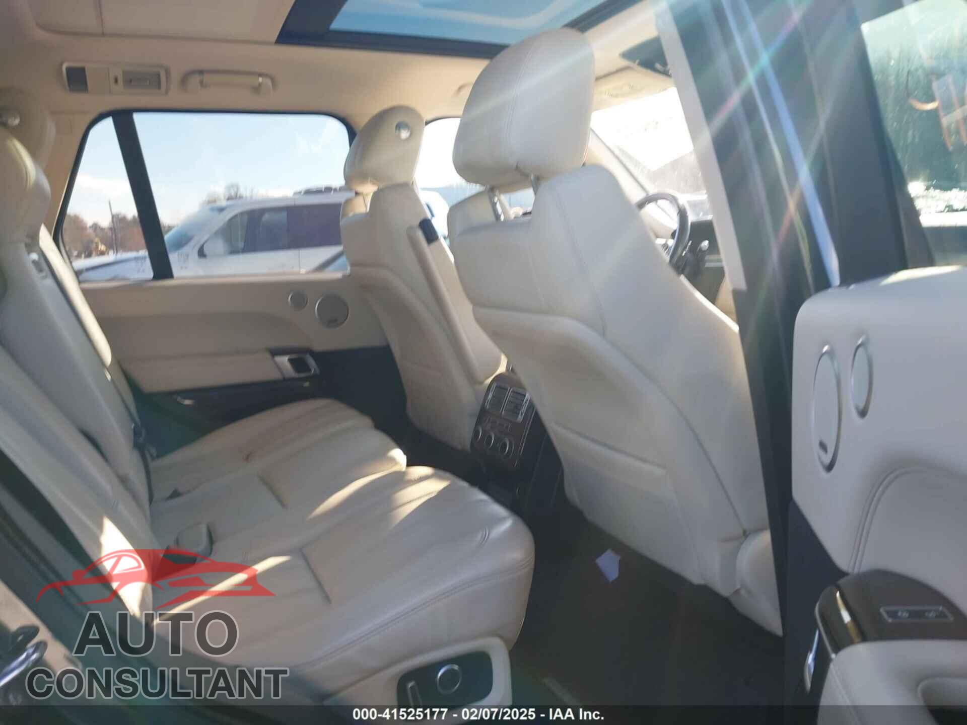 LAND ROVER RANGE ROVER 2017 - SALGS2FV1HA372100