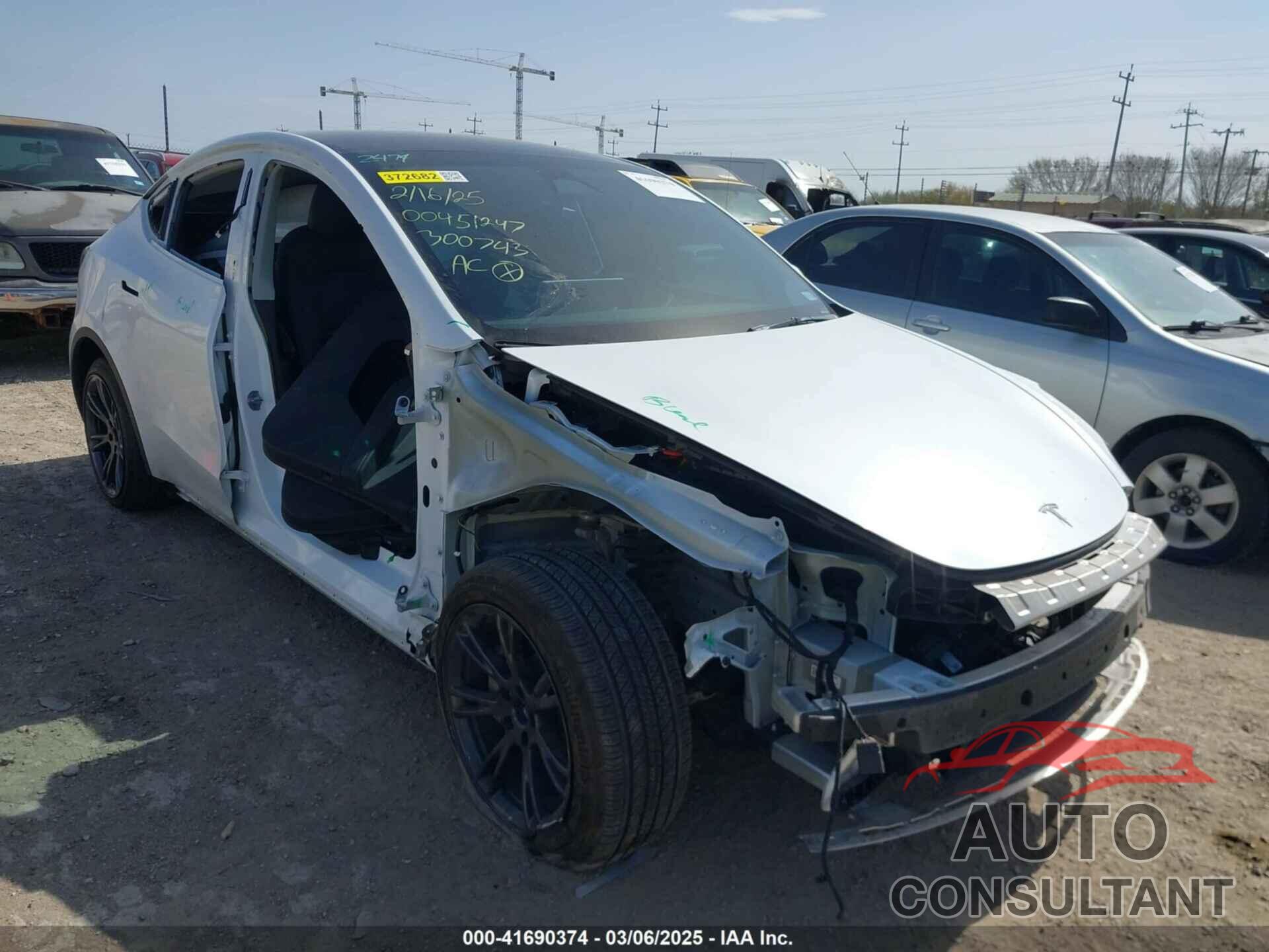 TESLA MODEL Y 2024 - 7SAYGDEDXRA300743