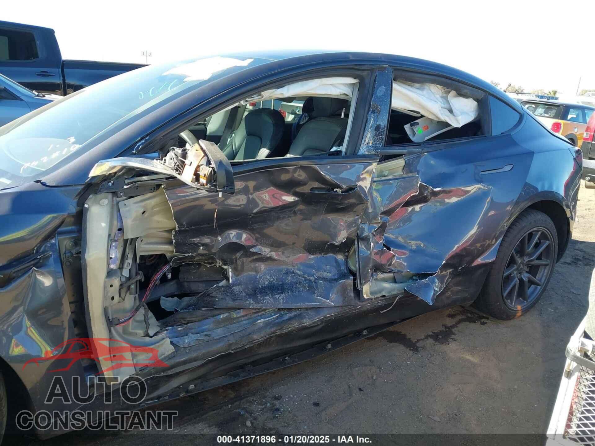 TESLA MODEL 3 2018 - 5YJ3E1EA6JF044643