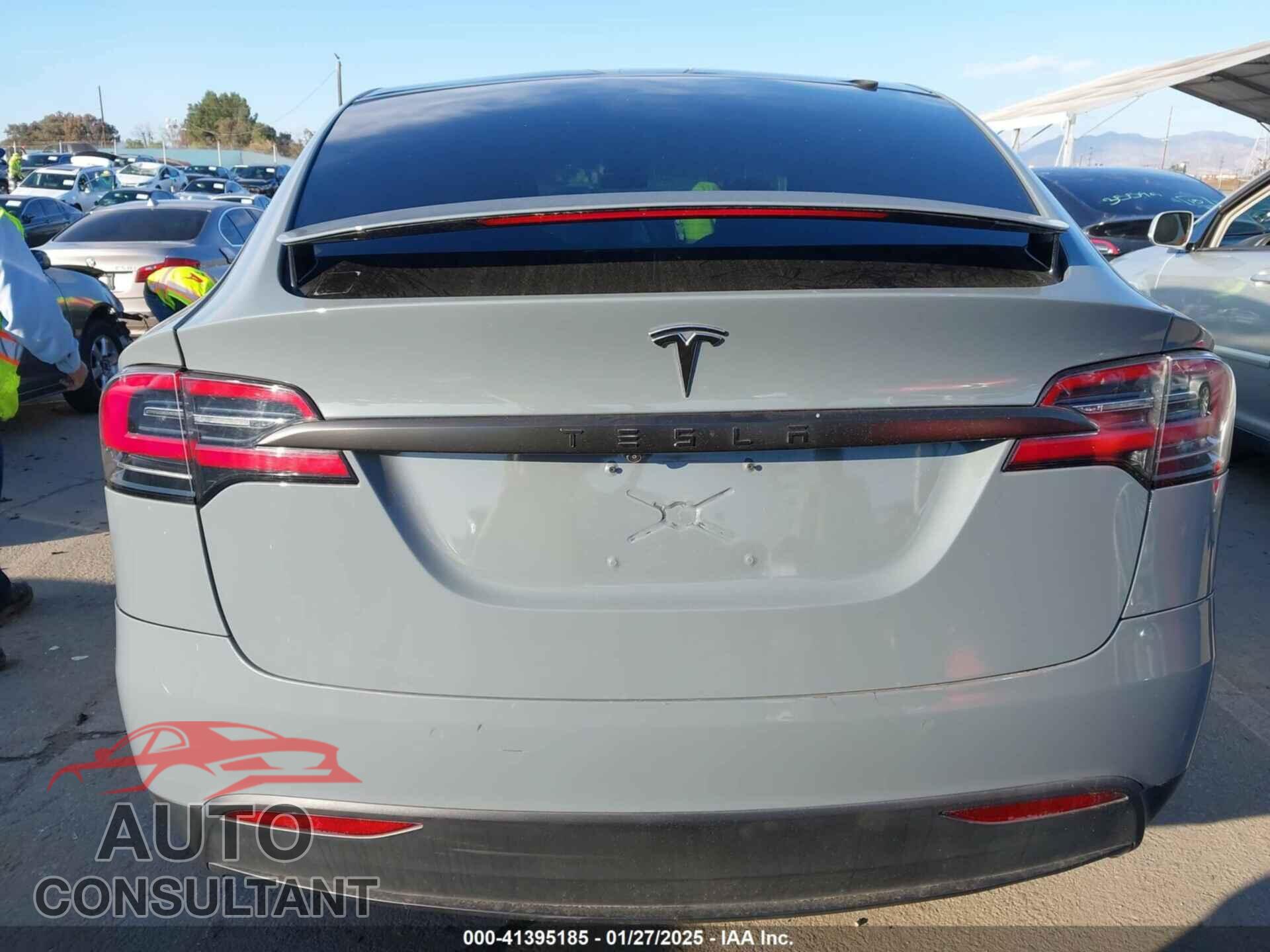 TESLA MODEL X 2016 - 5YJXCBE21GF020670