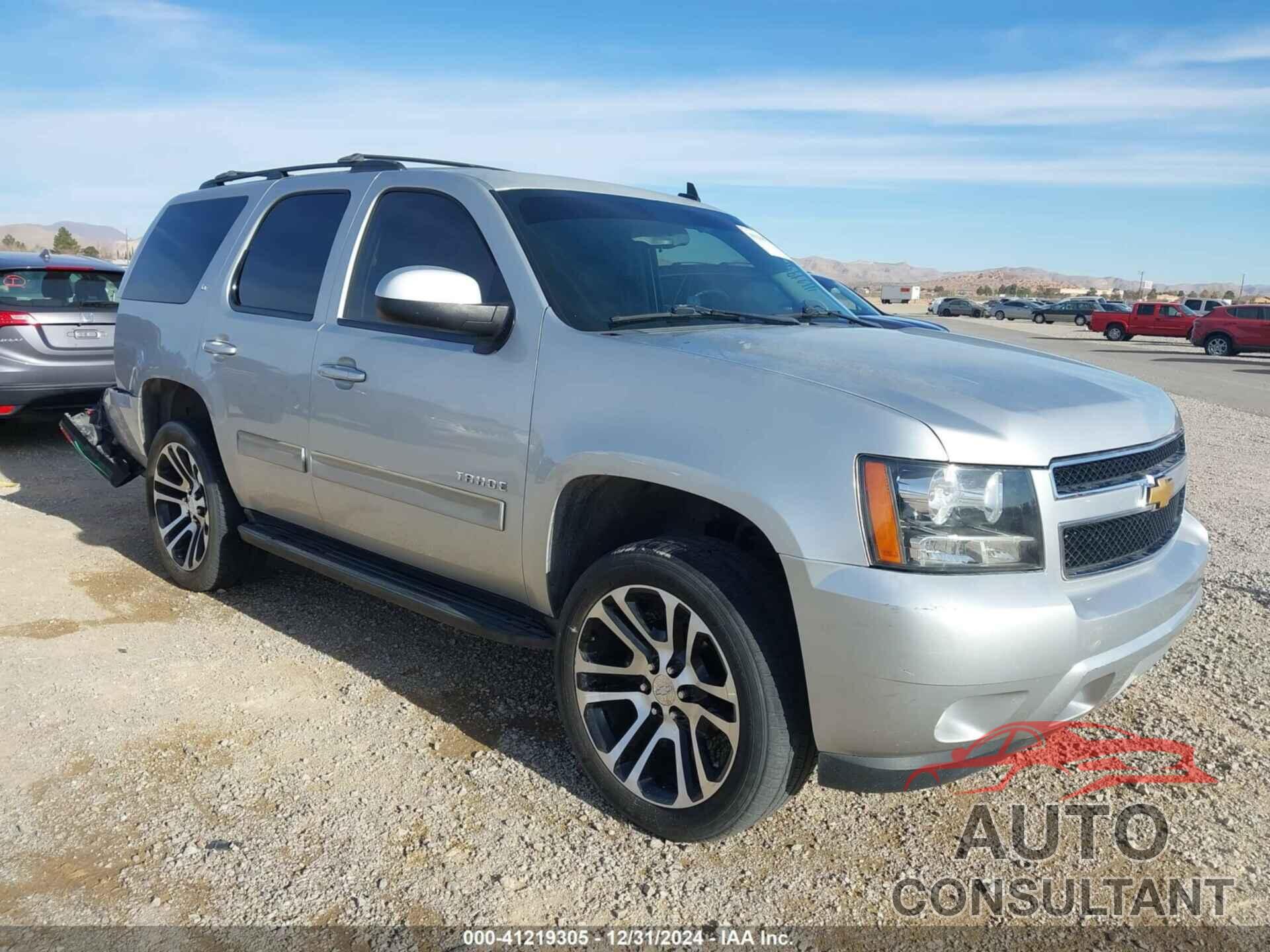 CHEVROLET TAHOE 2013 - 1GNSKBE00DR157379