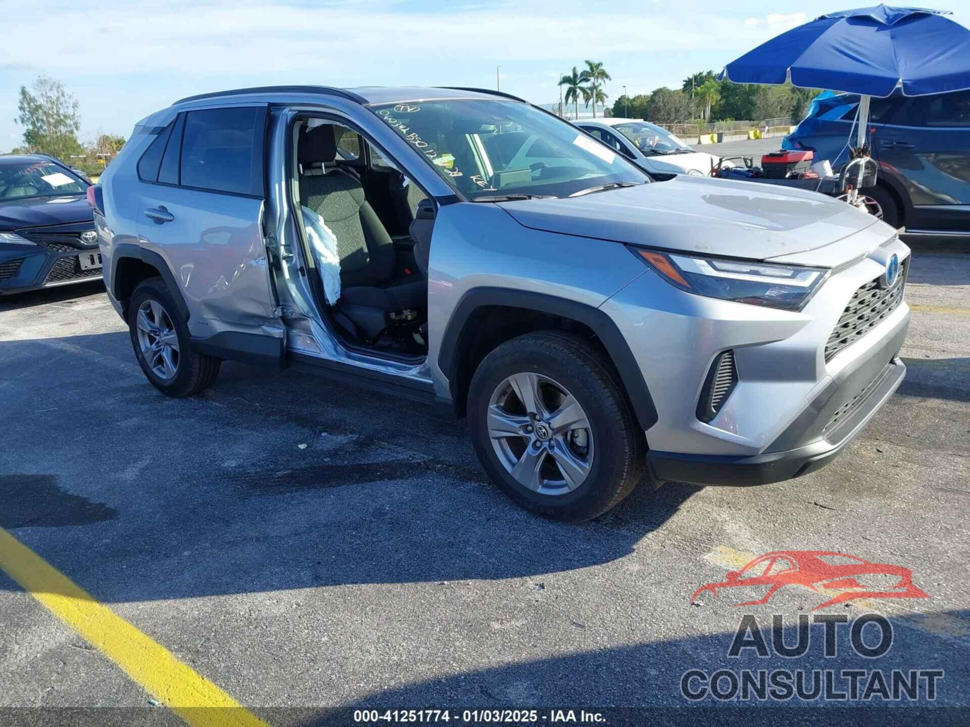 TOYOTA RAV4 HYBRID 2024 - JTMRWRFV1RJ060342