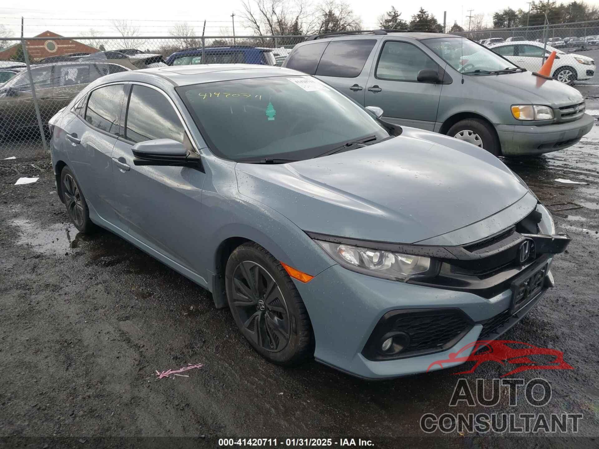 HONDA CIVIC 2017 - SHHFK7H58HU233505