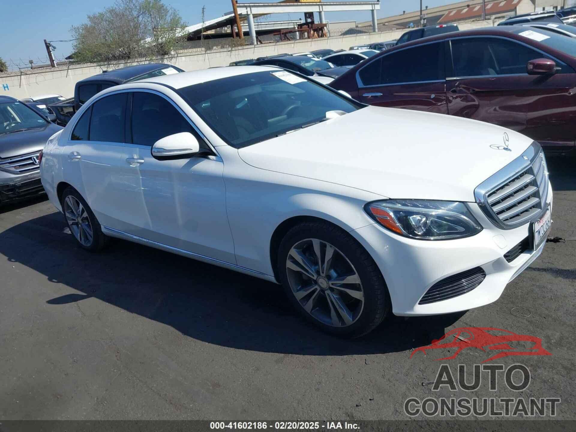 MERCEDES-BENZ C 300 2015 - 55SWF4JB9FU083985