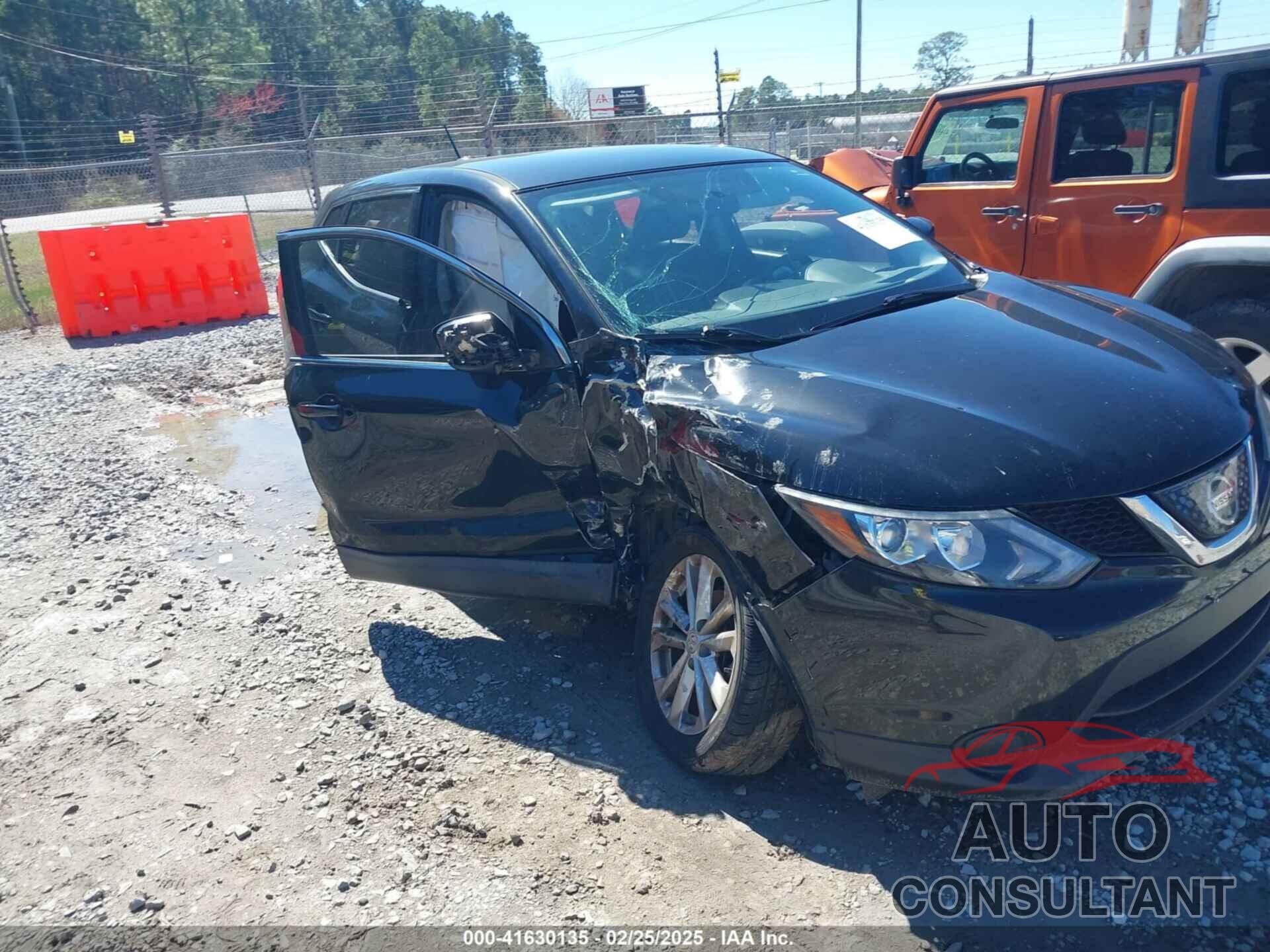 NISSAN ROGUE SPORT 2018 - JN1BJ1CPXJW184885