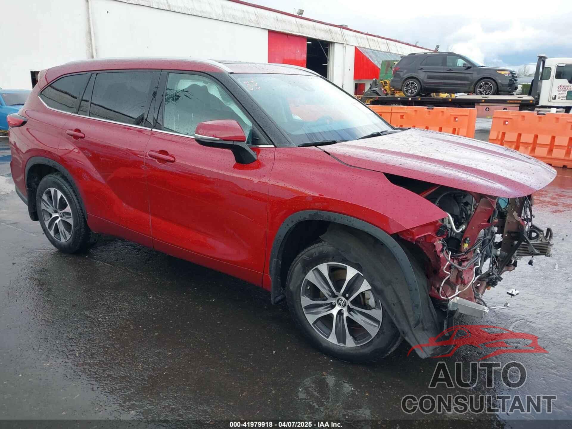 TOYOTA HIGHLANDER 2022 - 5TDGZRBH0NS170827