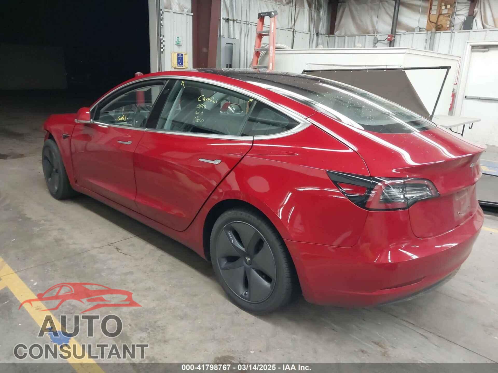 TESLA MODEL 3 2018 - 5YJ3E1EA1JF014448