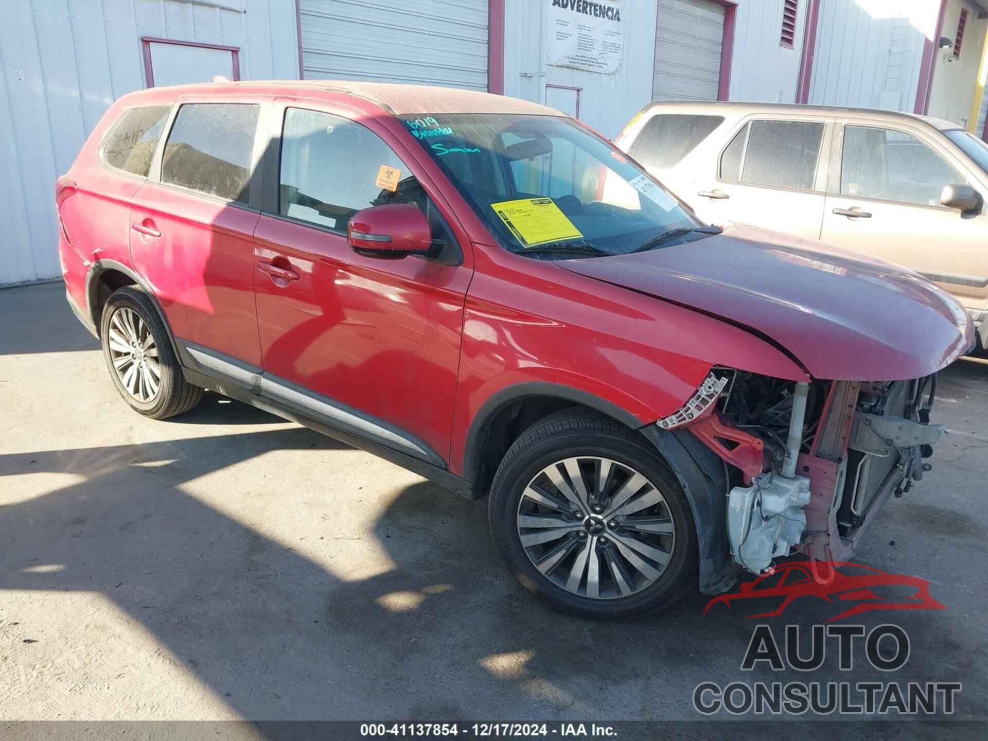 MITSUBISHI OUTLANDER 2019 - JA4AD3A30KZ042583