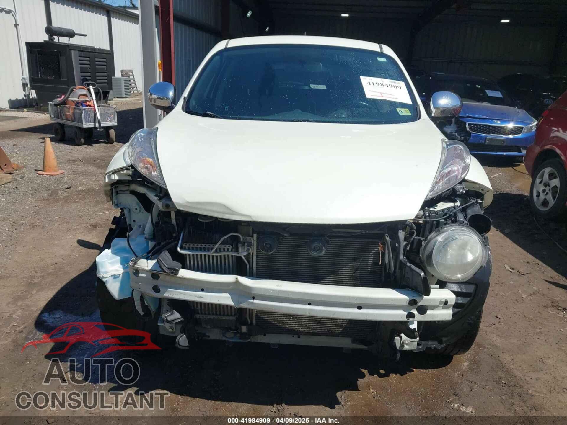 NISSAN JUKE 2012 - JN8AF5MR5CT102006