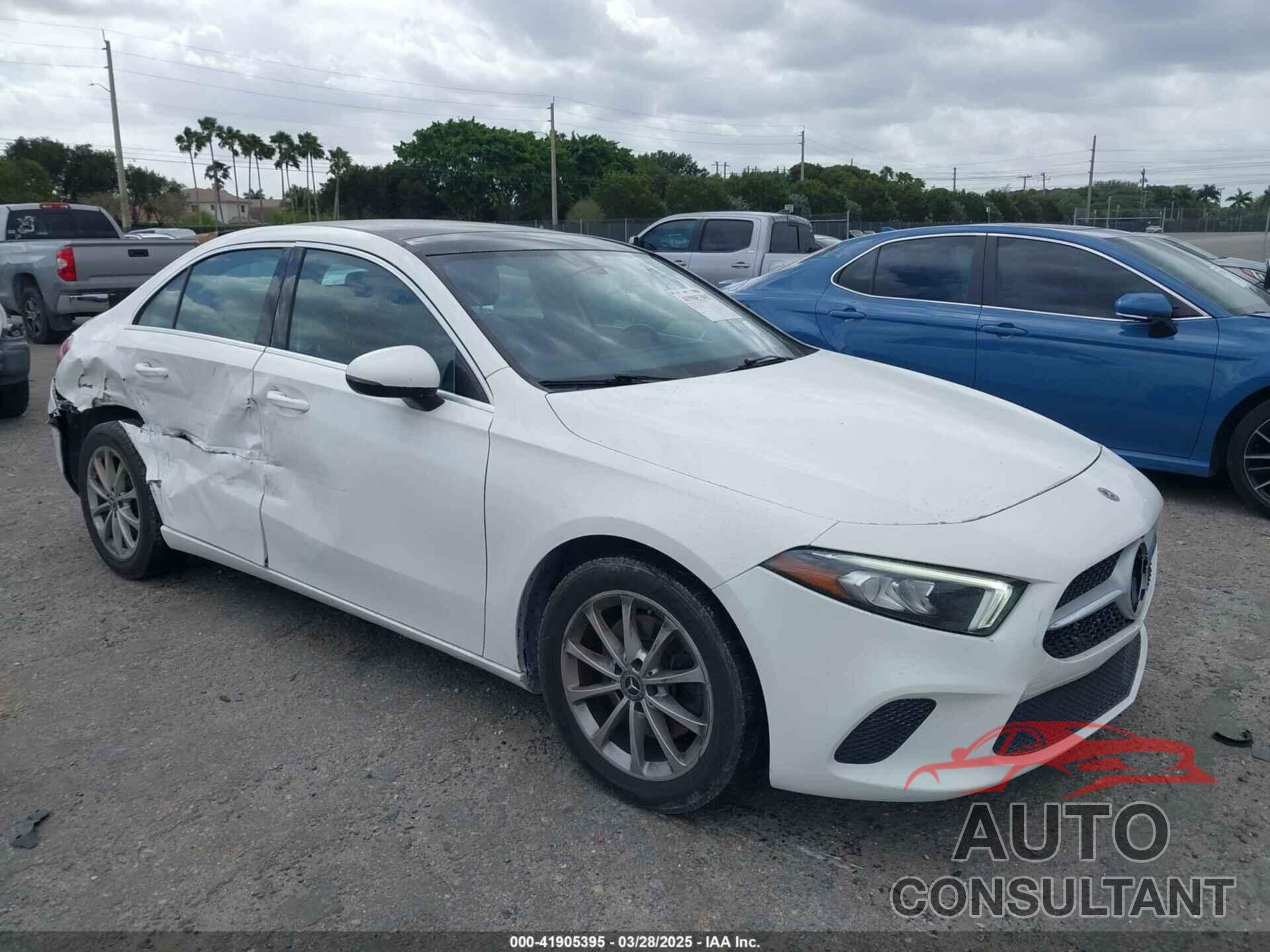 MERCEDES-BENZ A 220 2019 - WDD3G4FB4KW024431