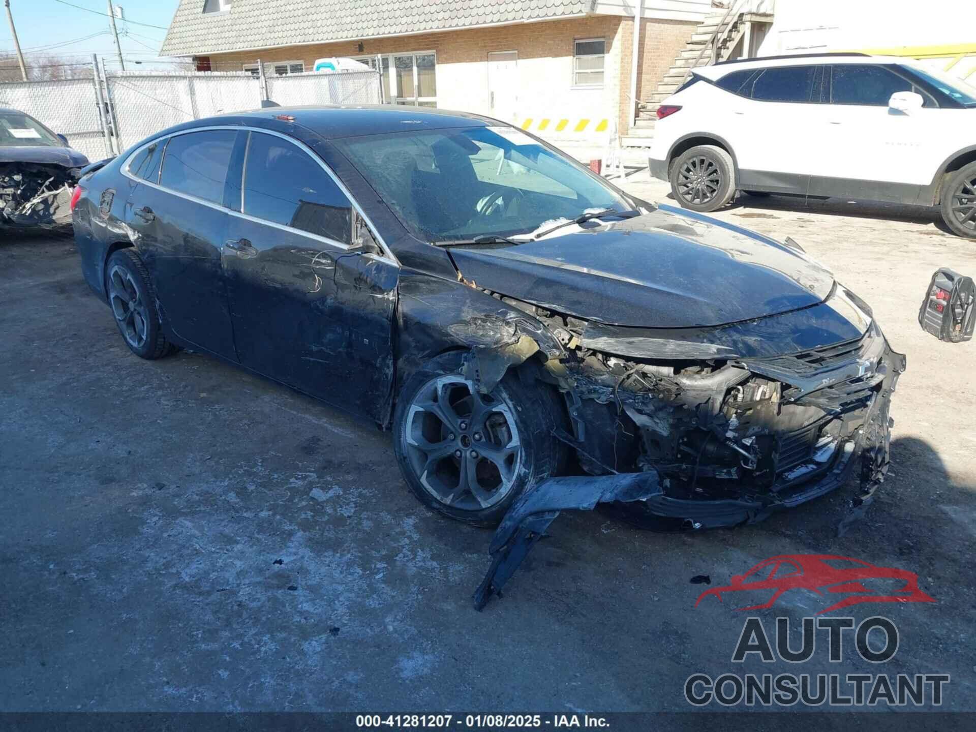 CHEVROLET MALIBU 2019 - 1G1ZG5STXKF194634