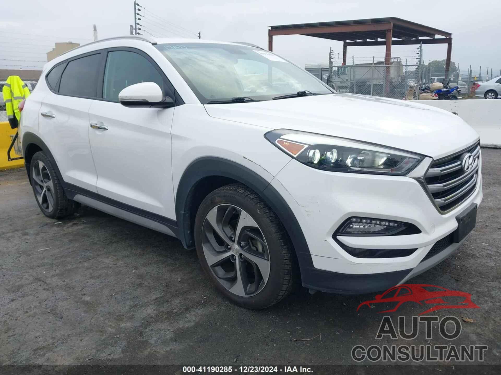 HYUNDAI TUCSON 2018 - KM8J33A23JU718600