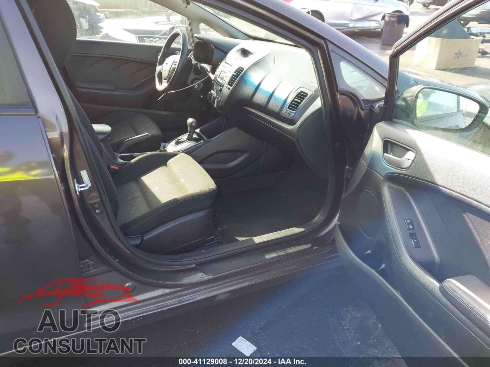 KIA FORTE 2017 - 3KPFK4A77HE010230