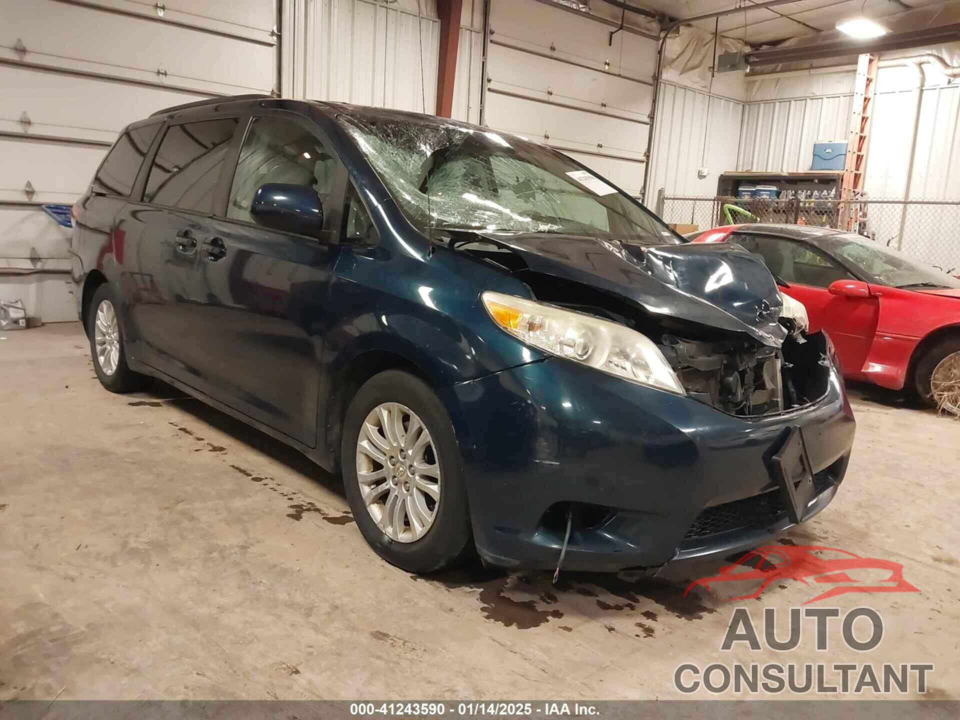 TOYOTA SIENNA 2011 - 5TDYK3DC8BS007331