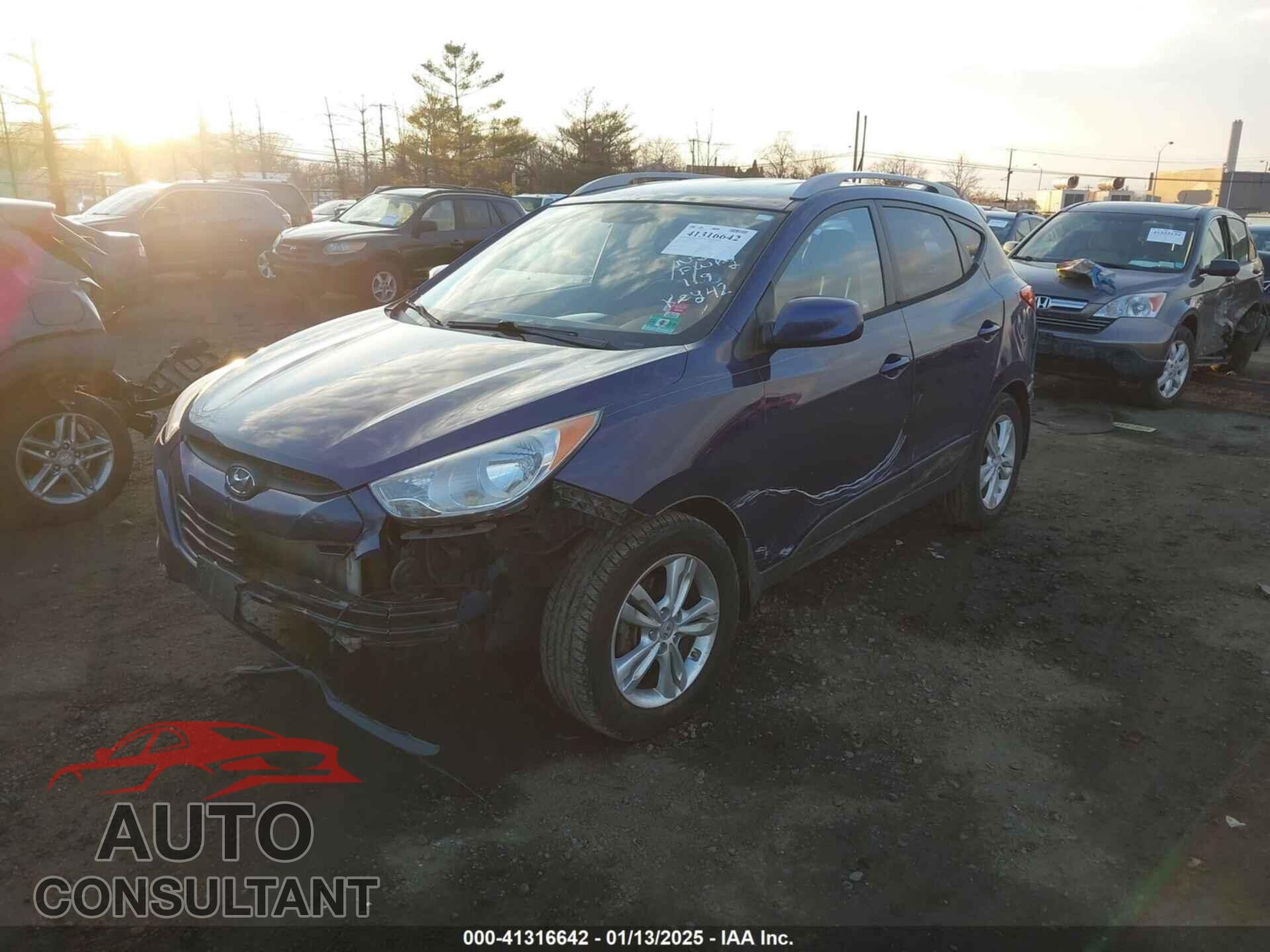 HYUNDAI TUCSON 2011 - KM8JUCAC7BU225252