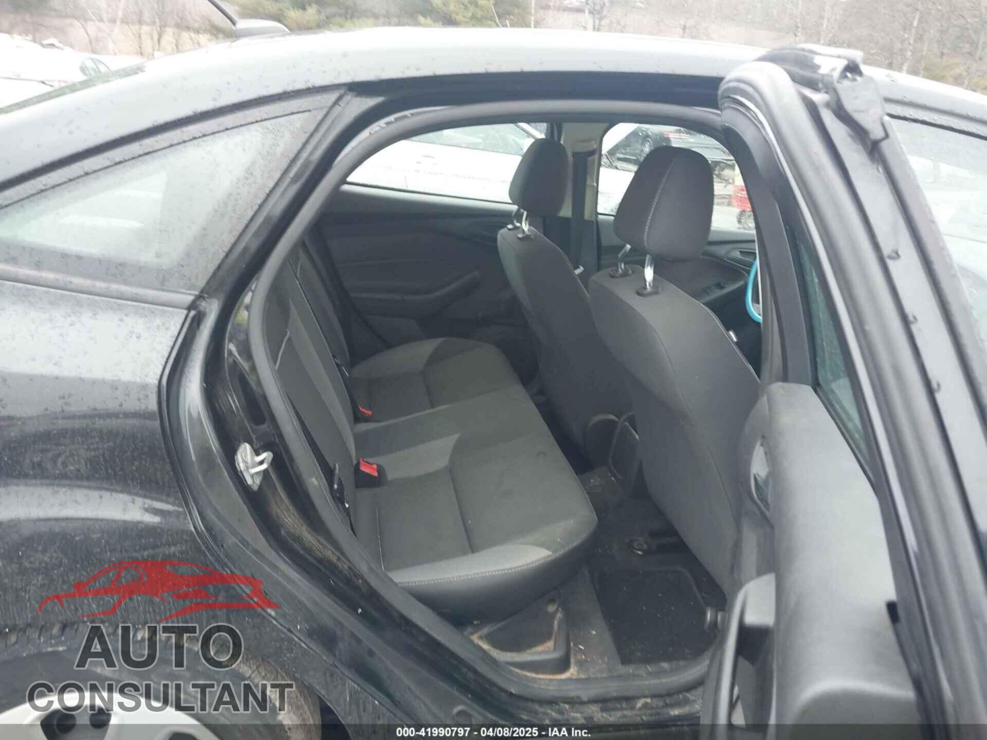 FORD FOCUS 2014 - 1FADP3E23EL151905