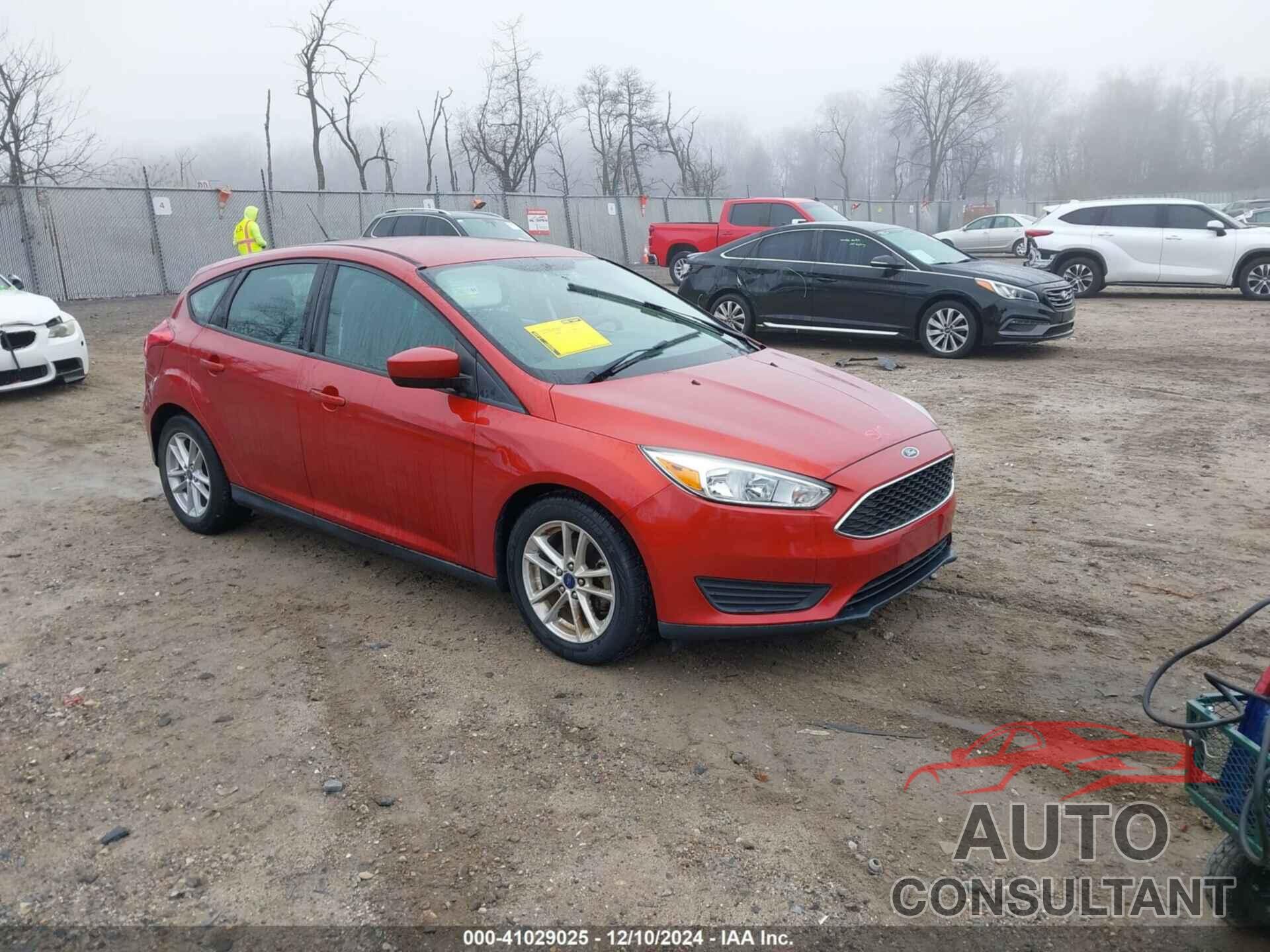 FORD FOCUS 2018 - 1FADP3K28JL329189